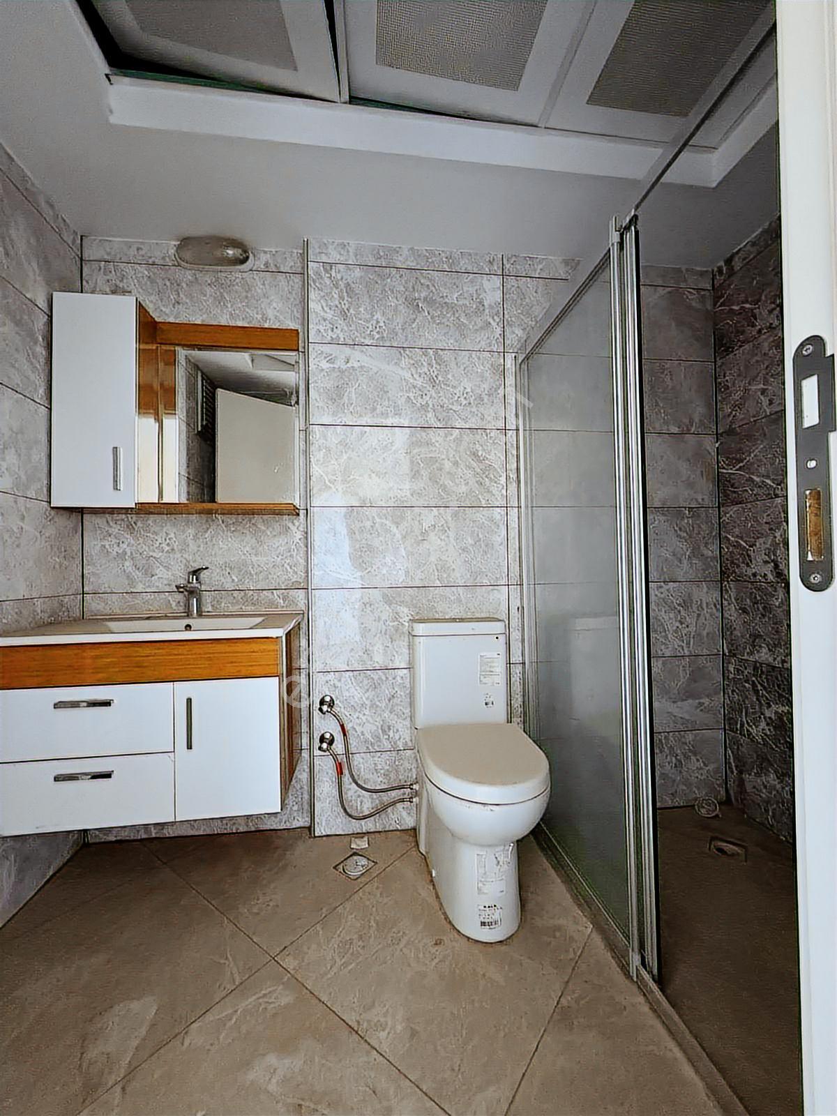 Carşı Merkezde Satılık Dublex 5+1 Daire - Görsel 8