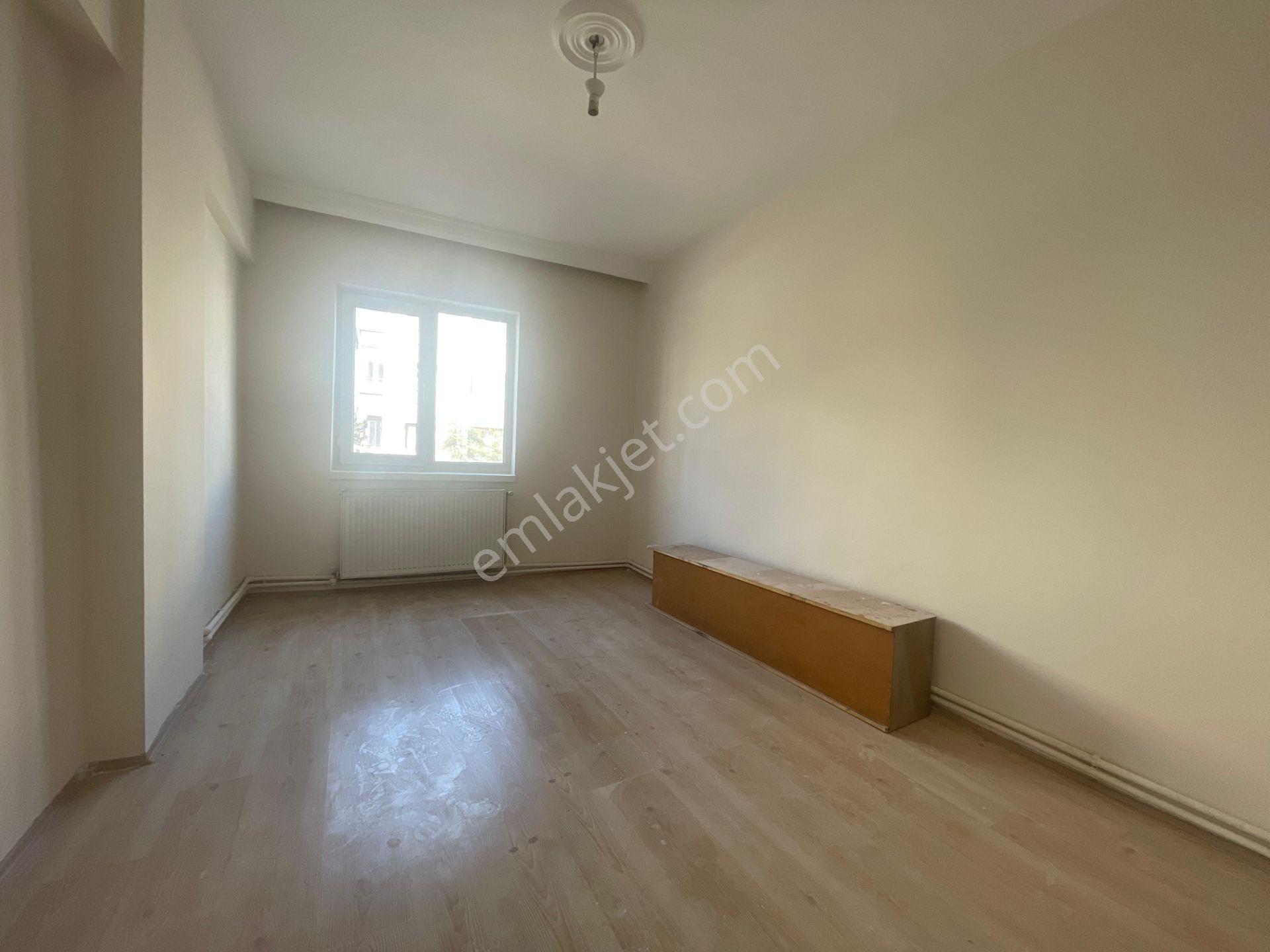 Sincan Tandoğan Mahalllesinde Çarşıya Yakın 3+1 Kiralık Daire - Görsel 24