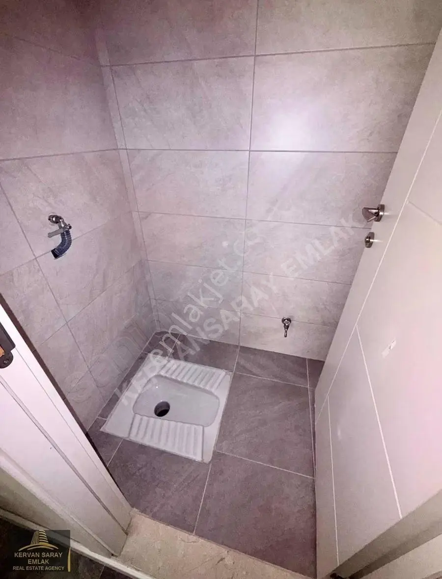 Bağcılar Barbaros Mahallesi Satılık Daire Öncephe 2+1 92m2 1kat - Görsel 5