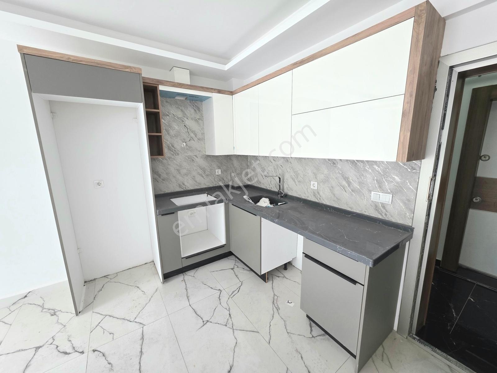 Kuşadasında Denize Yakın Kat Mülkiyetli Satılık Sıfır 1+1 - Görsel 14