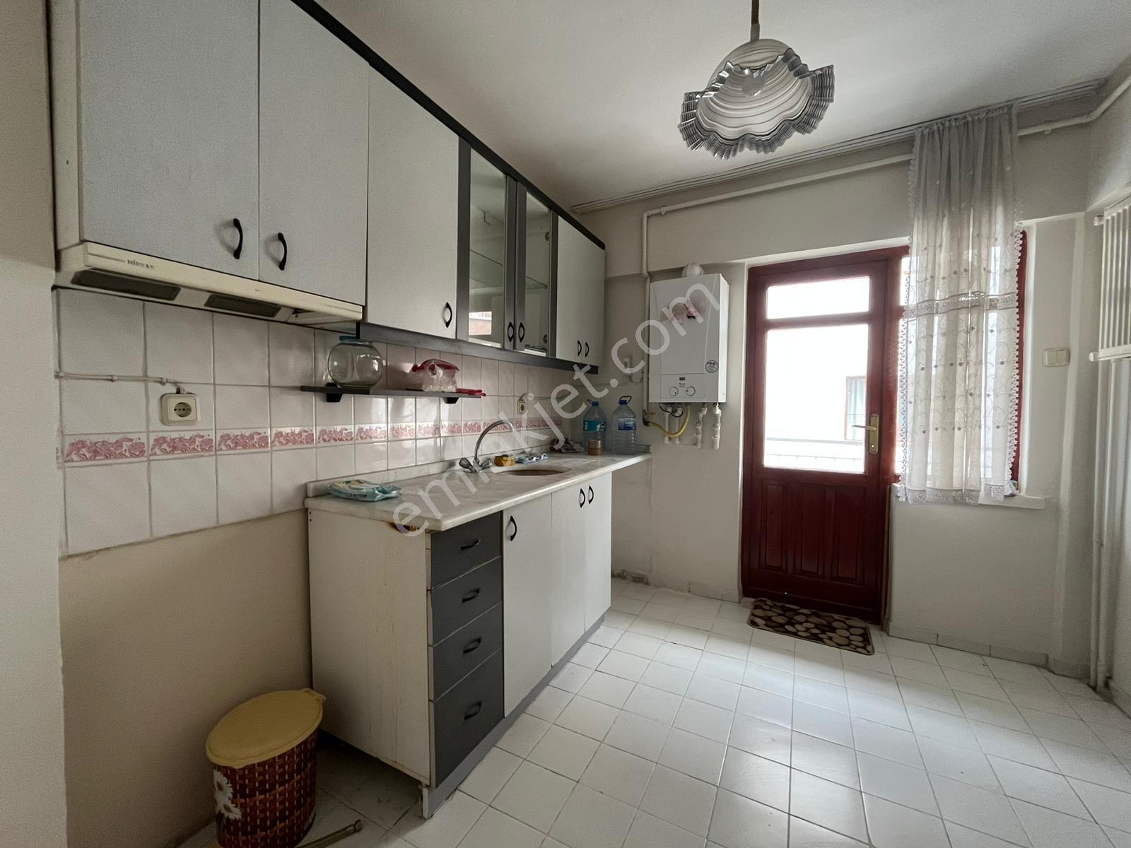 Nasip Emlak Satlık 3+1 Ön Cephe Gülhane Hastanesi Yakını Daire - Görsel 2