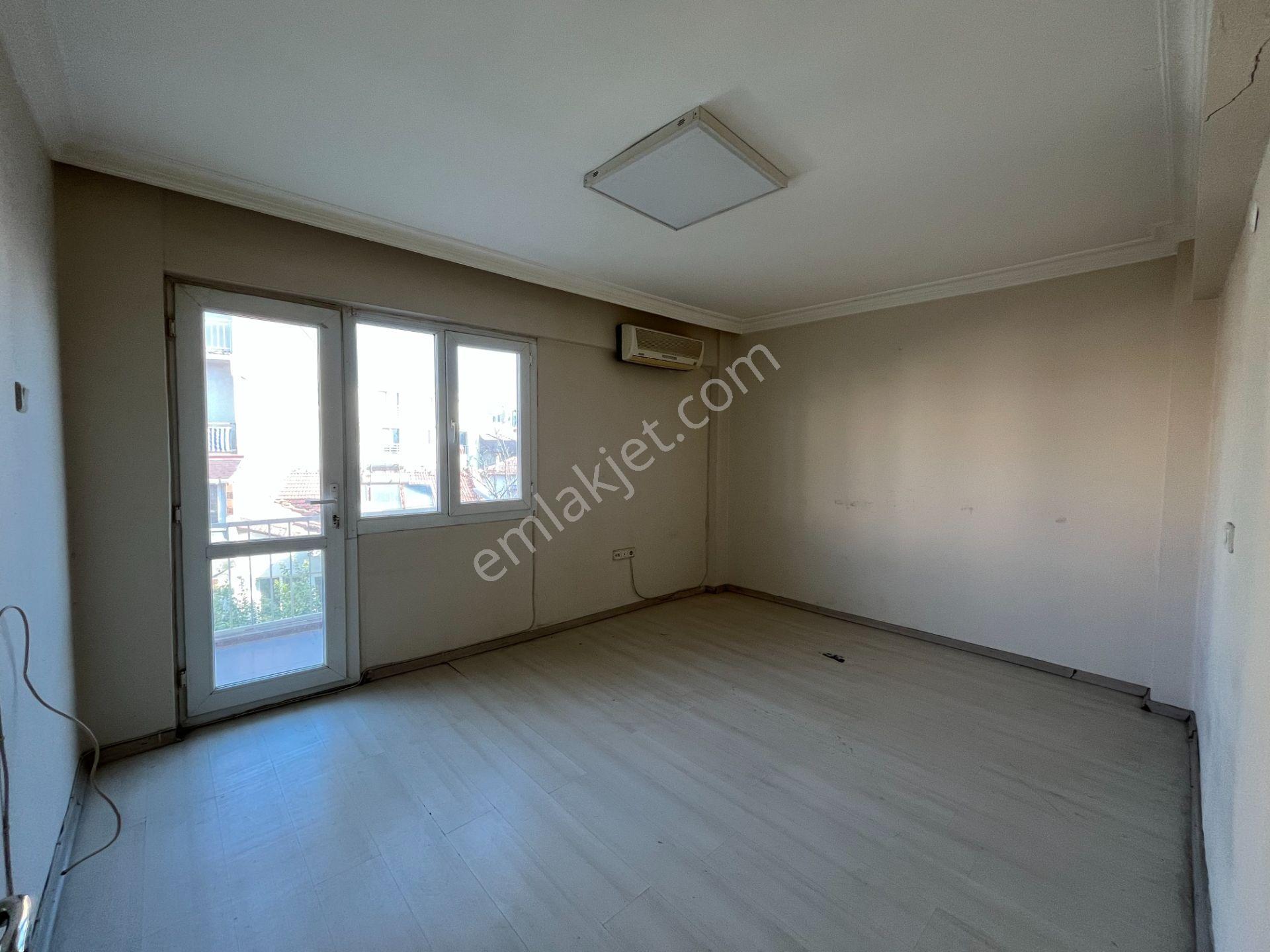 Şehrin Kalbinde Geniş Ve Aydınlık Daire Fırsatı - Görsel 18