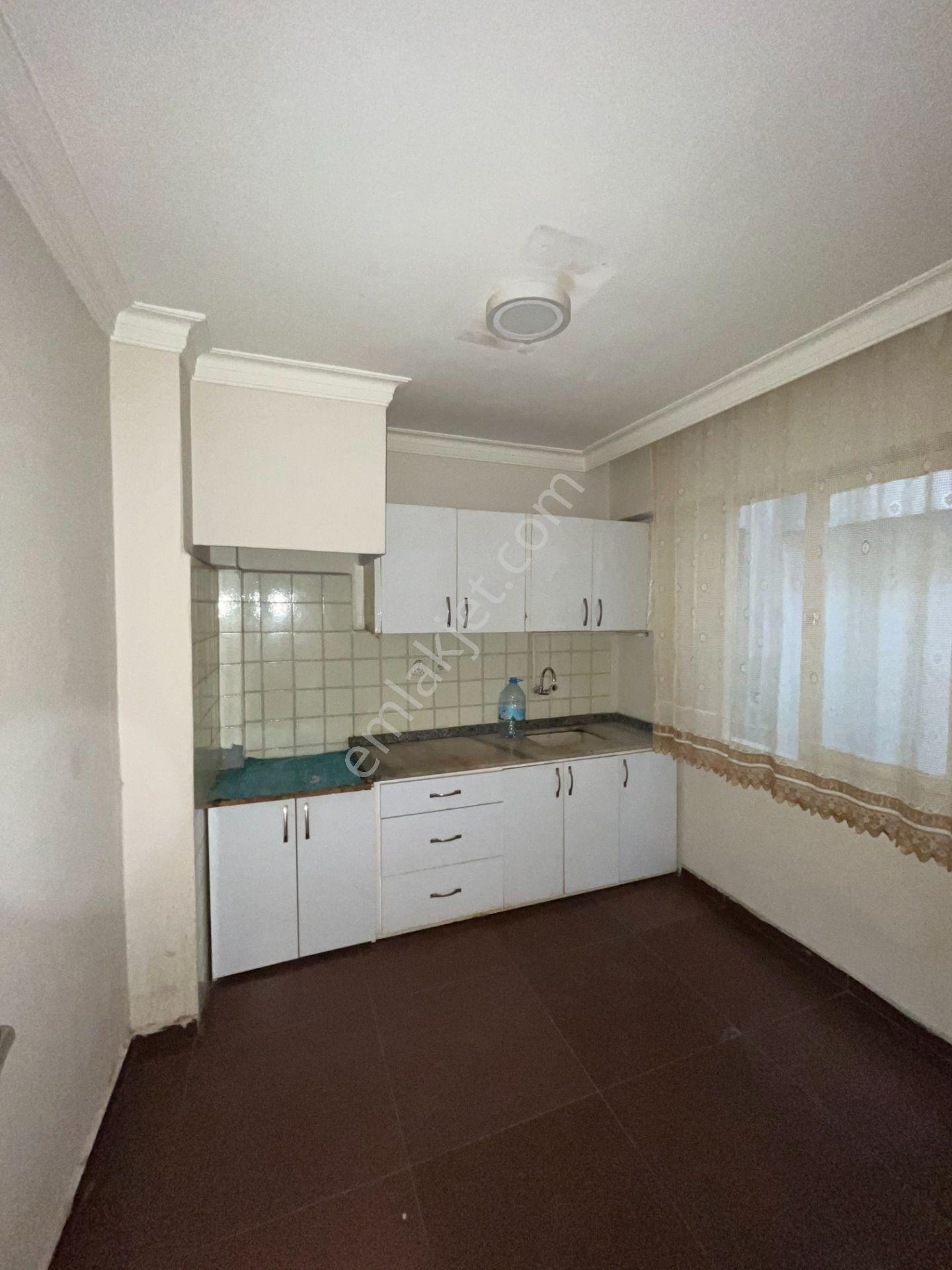 Şehrin Kalbinde Geniş Ve Aydınlık Daire Fırsatı - Görsel 6