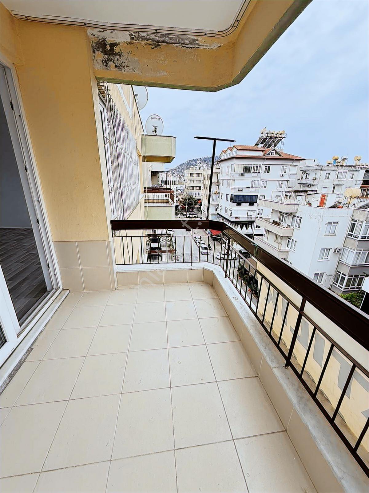 Alanya Merkezde Satılık Daire 2+1 120 Mt2 Şekerhane Mahallesi - Görsel 31