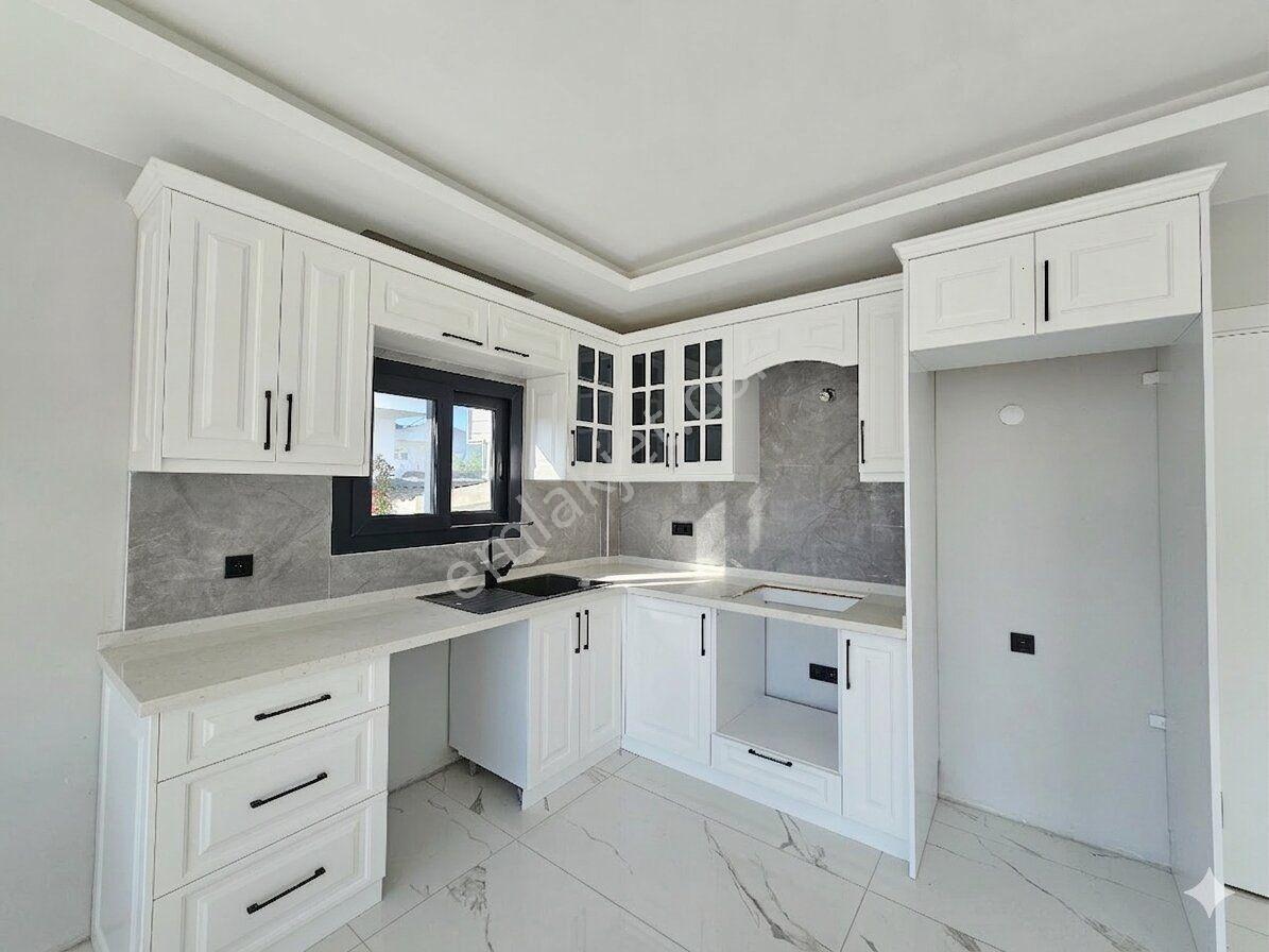 Goldhouse Dan Satılık Kapanmaz Manzaralı, Havuzlu Ve Geniş Bahçeli Lüks Villa - Görsel 3