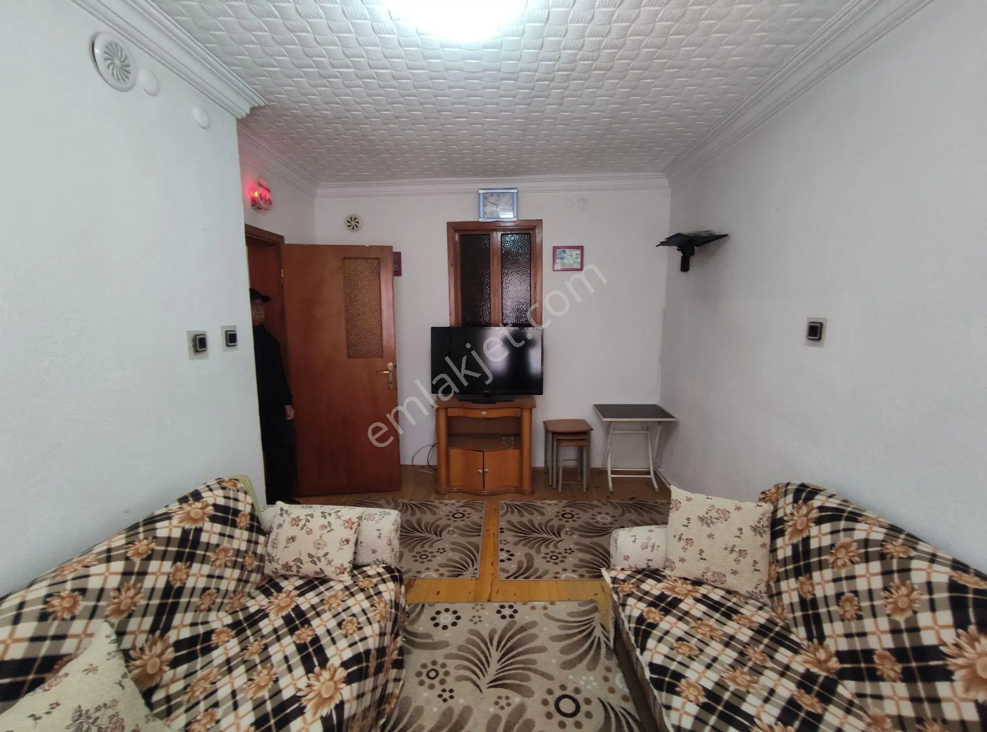 Özpınar,dan Full Eşyalı 3+1 3.kat Kombili 2 Balkon Güney Cephe