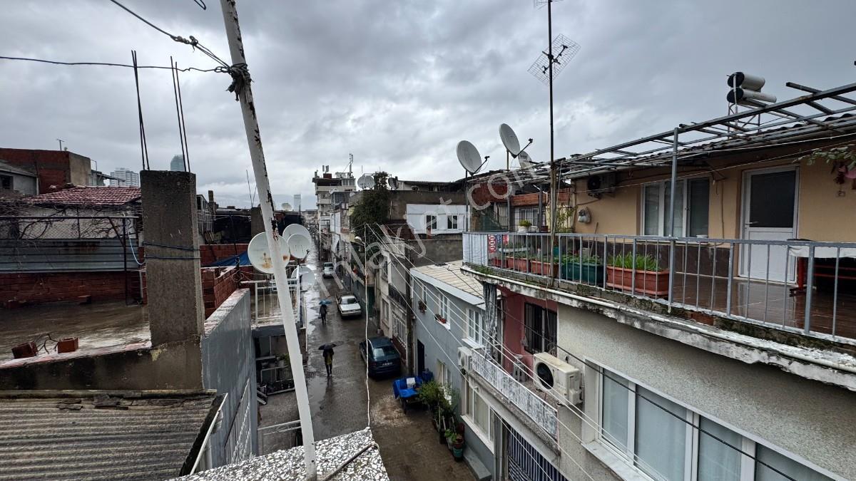 Bornova Çamdibinde Yatırım Değeri Yüksek İki Katlı Bina - Görsel 27