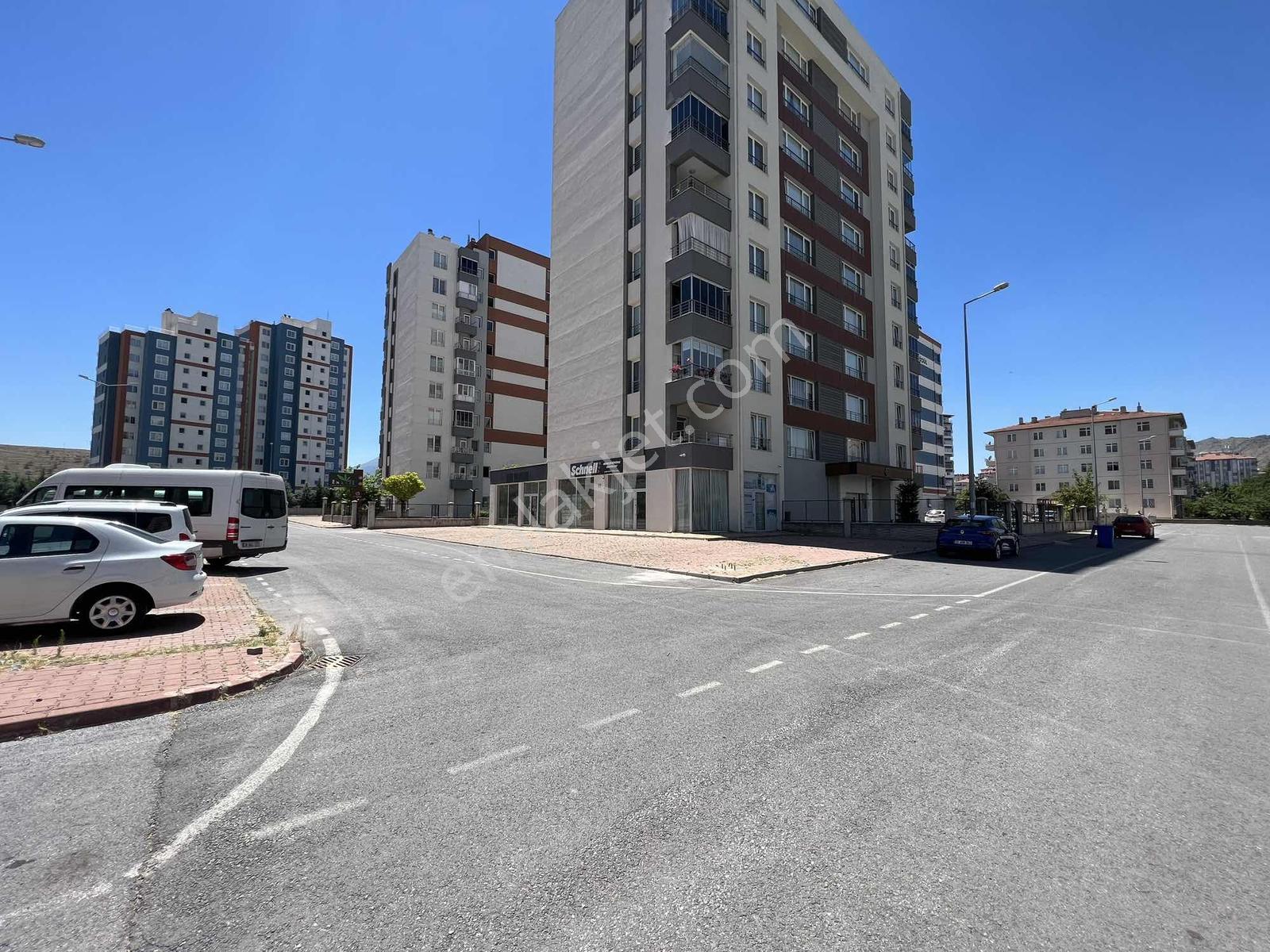 Tried - Hürriyet - Altınoluk'da 275 M2 Kiralık Dükkan - Görsel 6