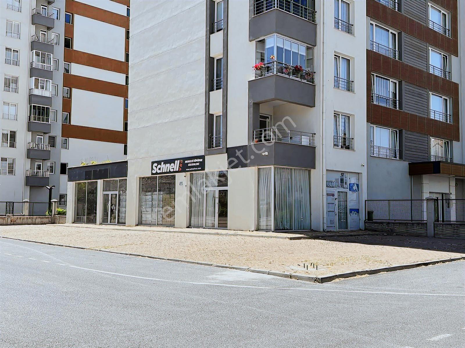 Tried - Hürriyet - Altınoluk'da 275 M2 Kiralık Dükkan - Görsel 5