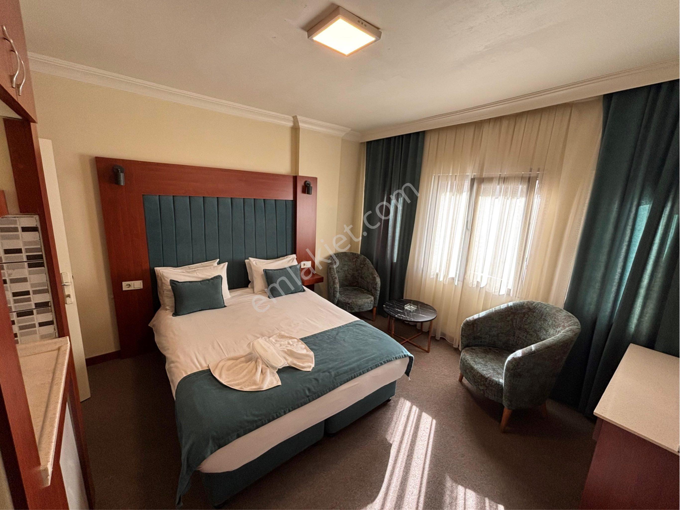 Taksim Merkez’de Ruhsatlı Satılık Otel