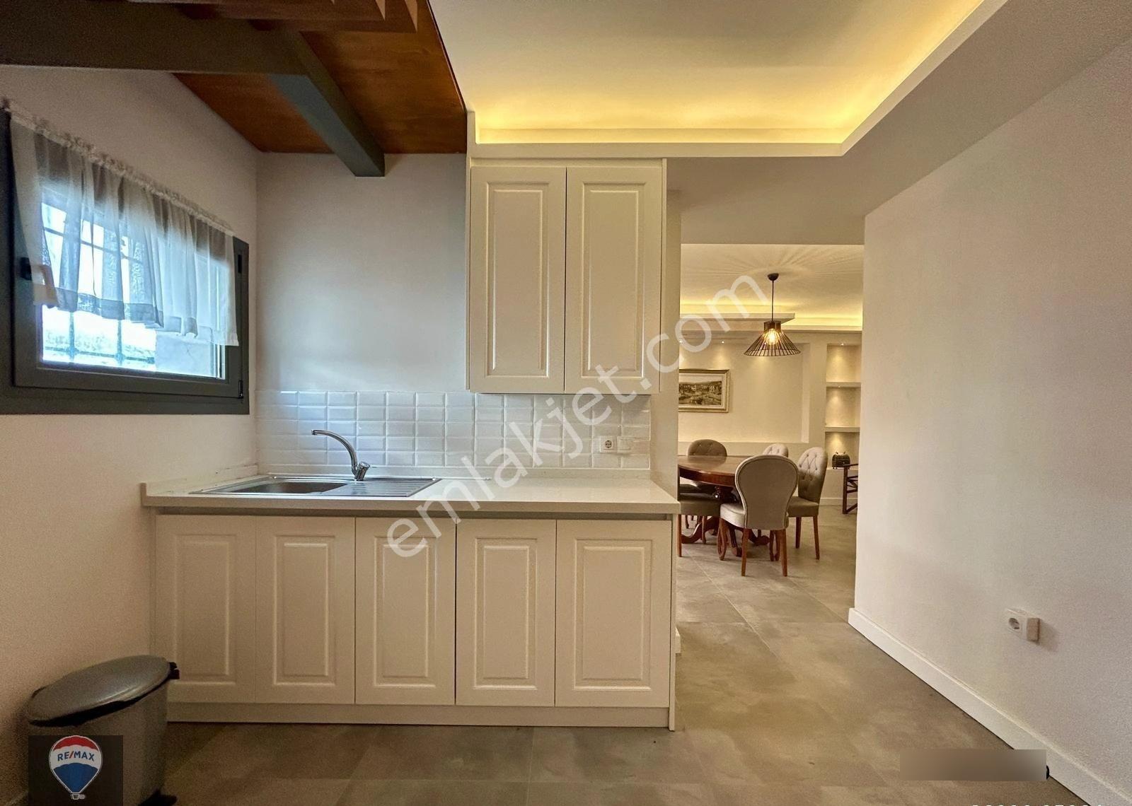 Kuşadası Caferli Köy Merkezinde 5+2 Taş Ev - Görsel 14