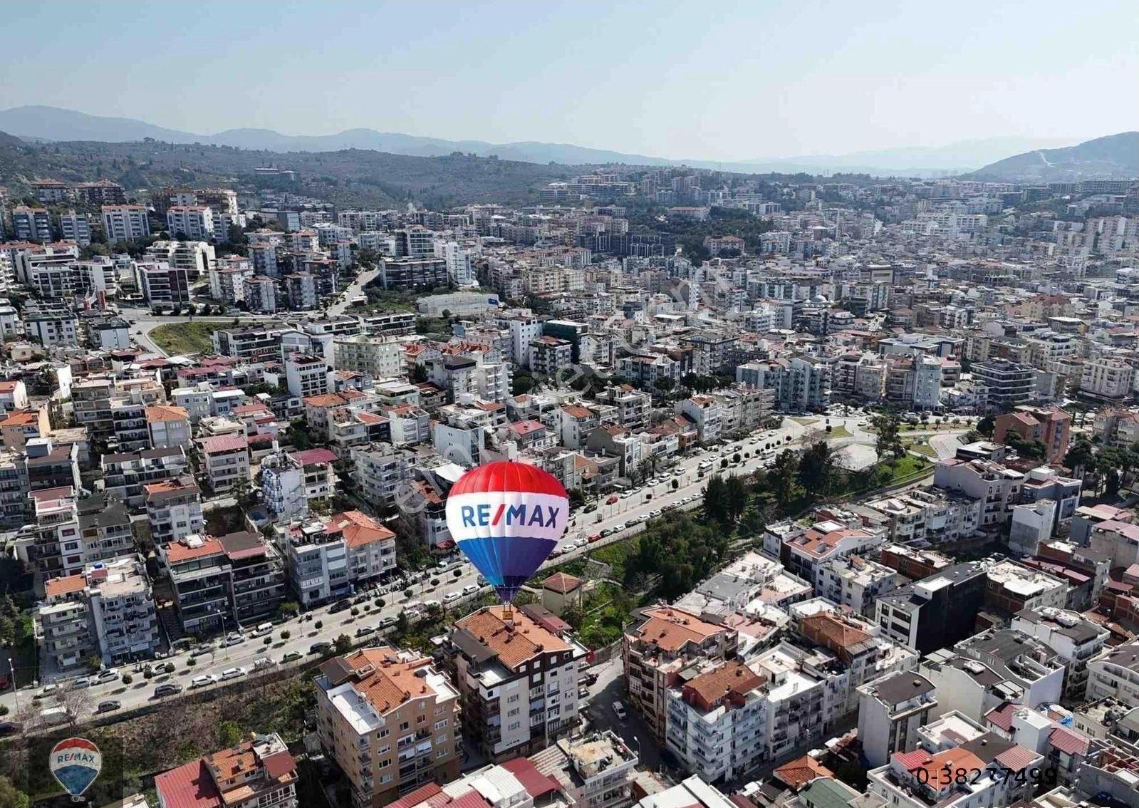 Kuşadası Şehir Merkezi Türkmen'de Sahile 450m. Mesafede Geniş 2+1 Daire - Görsel 15