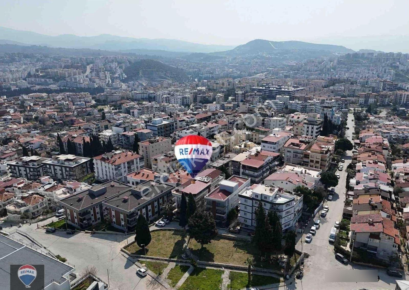 Kuşadası Şehir İçinde Bahçeli Yaşam – Modern Ters Dubleks Daire - Görsel 35