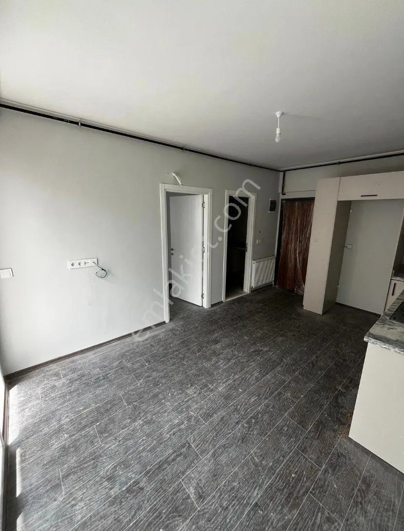 Mavi Bulvarda 1+1 Kiralık Daire - Görsel 4