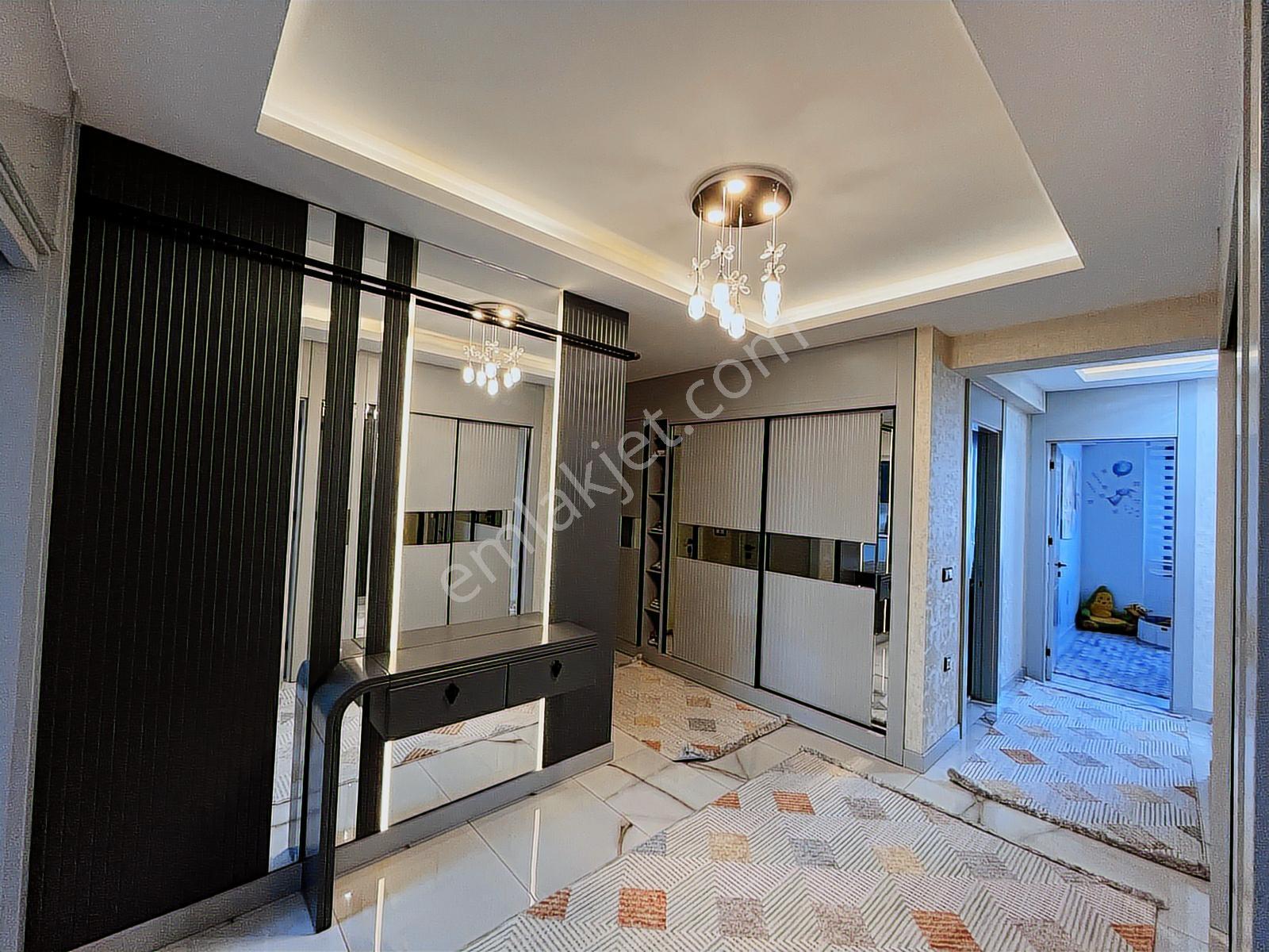 Mastfroş Caddesi Özaklar Lavın Sitesi 3,5+1 Satılık Lüks Daire - Görsel 9