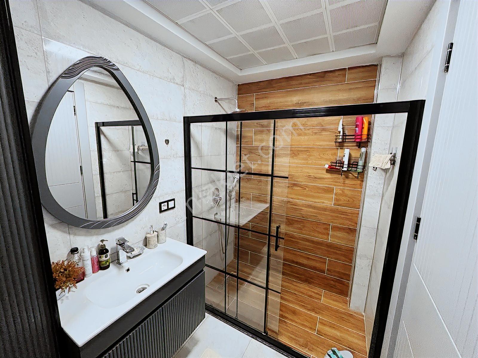 Mastfroş Caddesi Özaklar Lavın Sitesi 3,5+1 Satılık Lüks Daire - Görsel 19