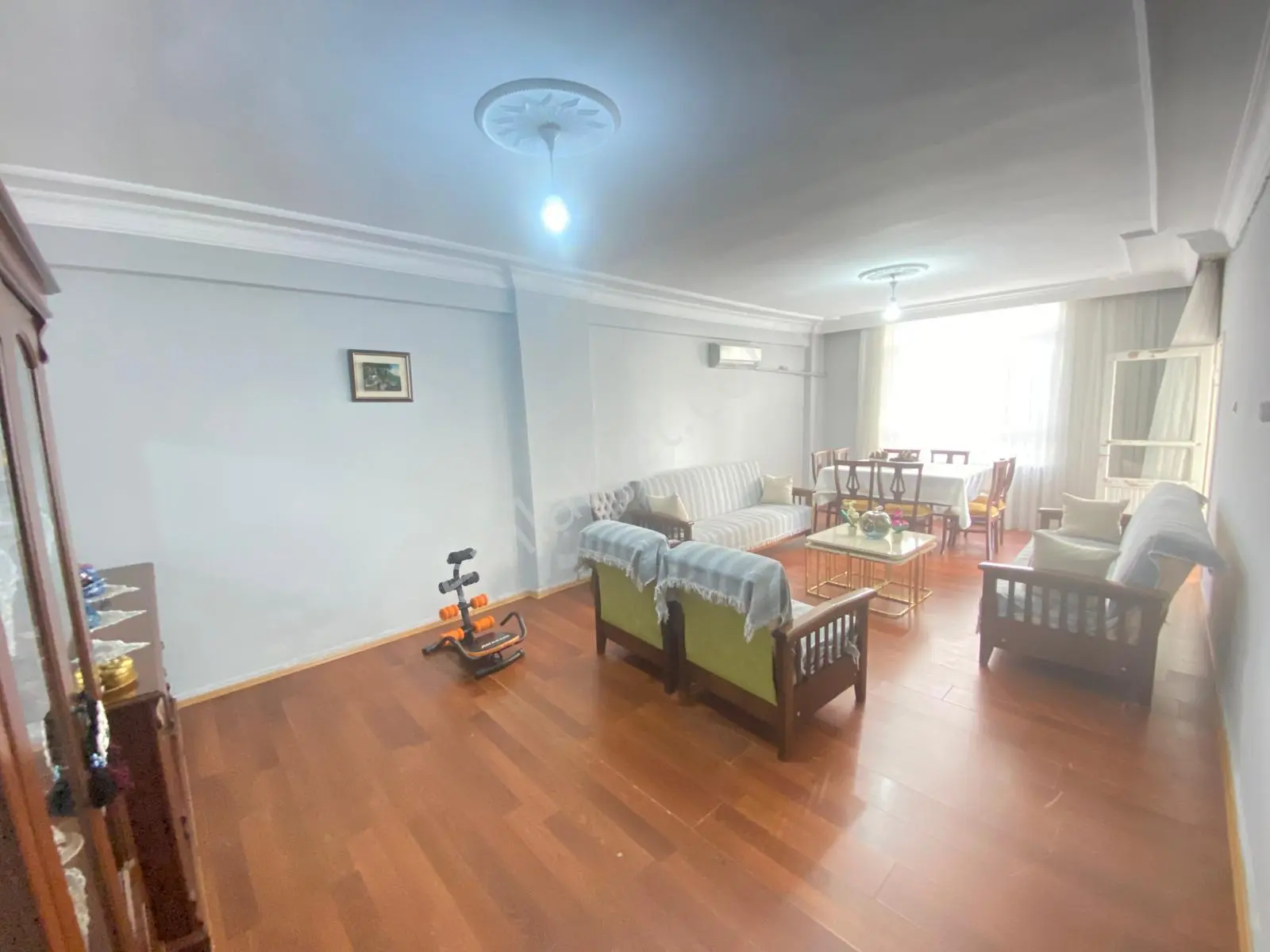 Prestij'den Bahçelievler'de Asansörlü Geniş Oturumlu 3+1 Daire