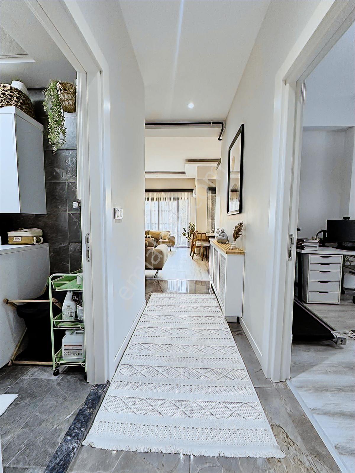Uçkuyular Koca Türkkoleji Dibi 2+1 100m2 Teraslı Satılık Daire - Görsel 6