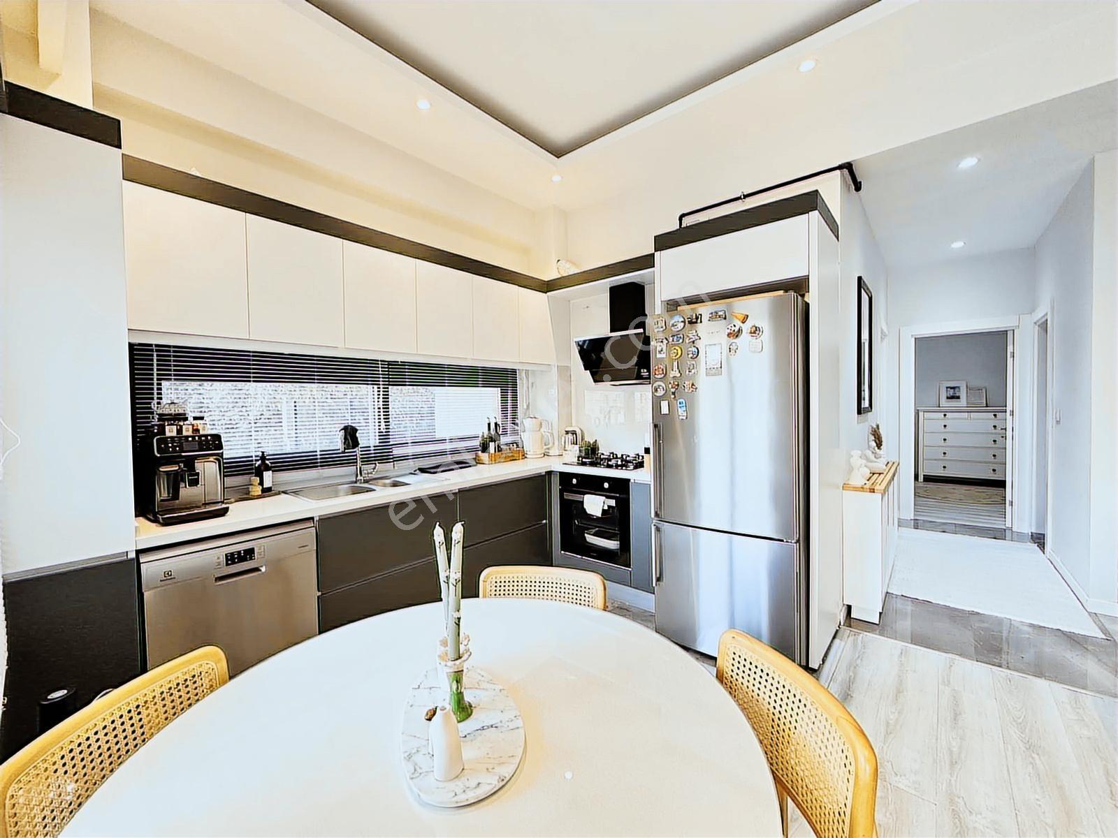 Uçkuyular Koca Türkkoleji Dibi 2+1 100m2 Teraslı Satılık Daire - Görsel 29