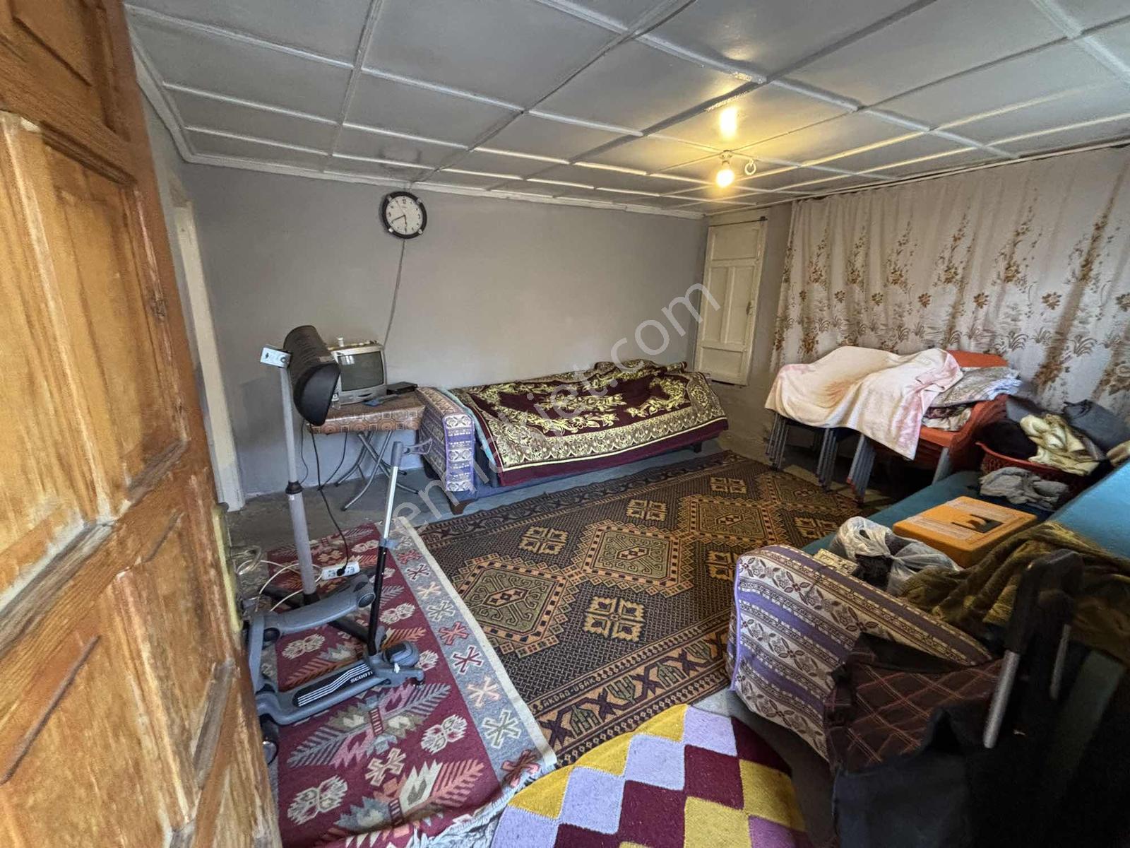 Salihli Satılık 248 M2 Müstakil Ev Ve Arsası - Görsel 19
