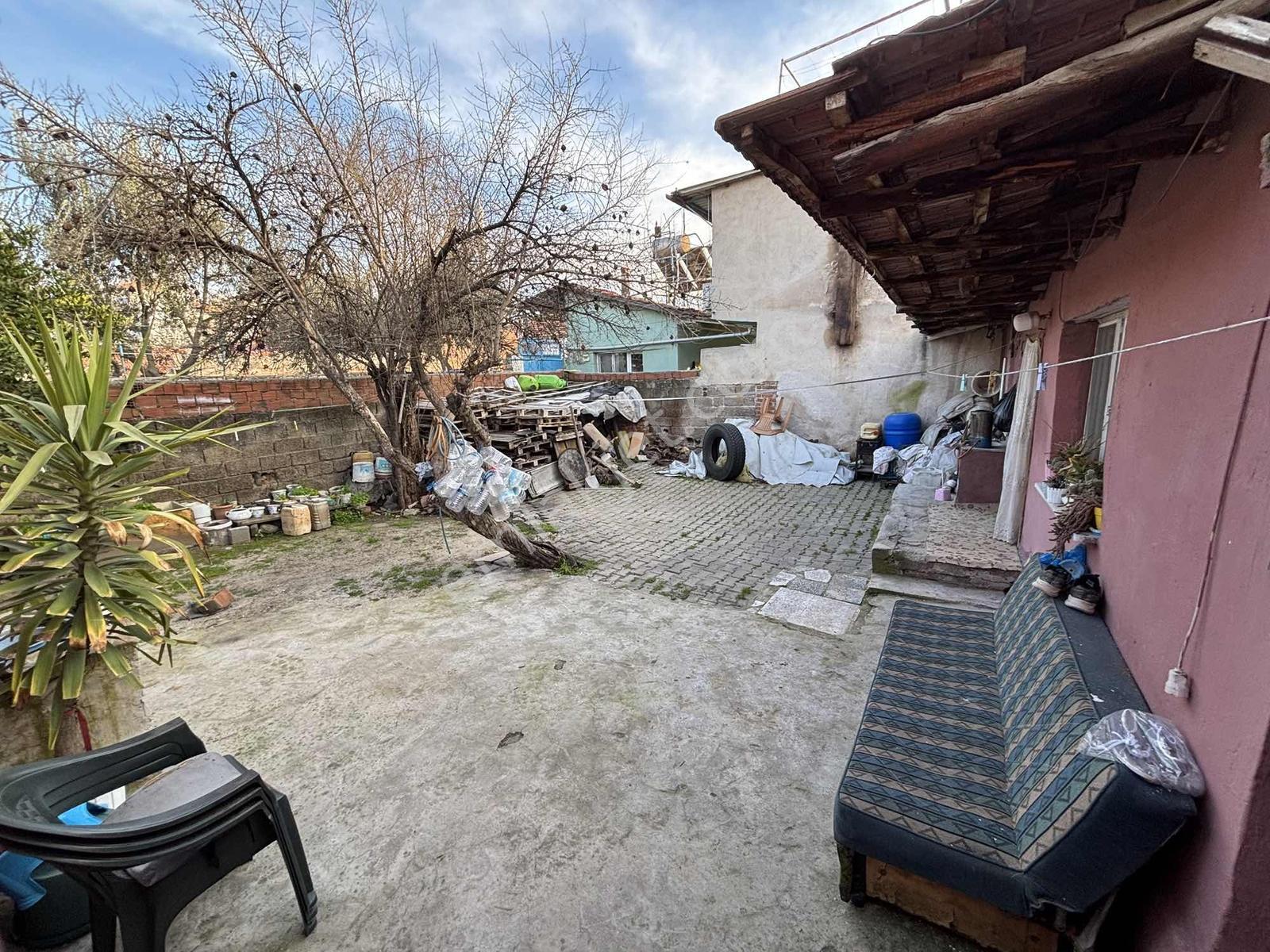 Salihli Satılık 248 M2 Müstakil Ev Ve Arsası - Görsel 21