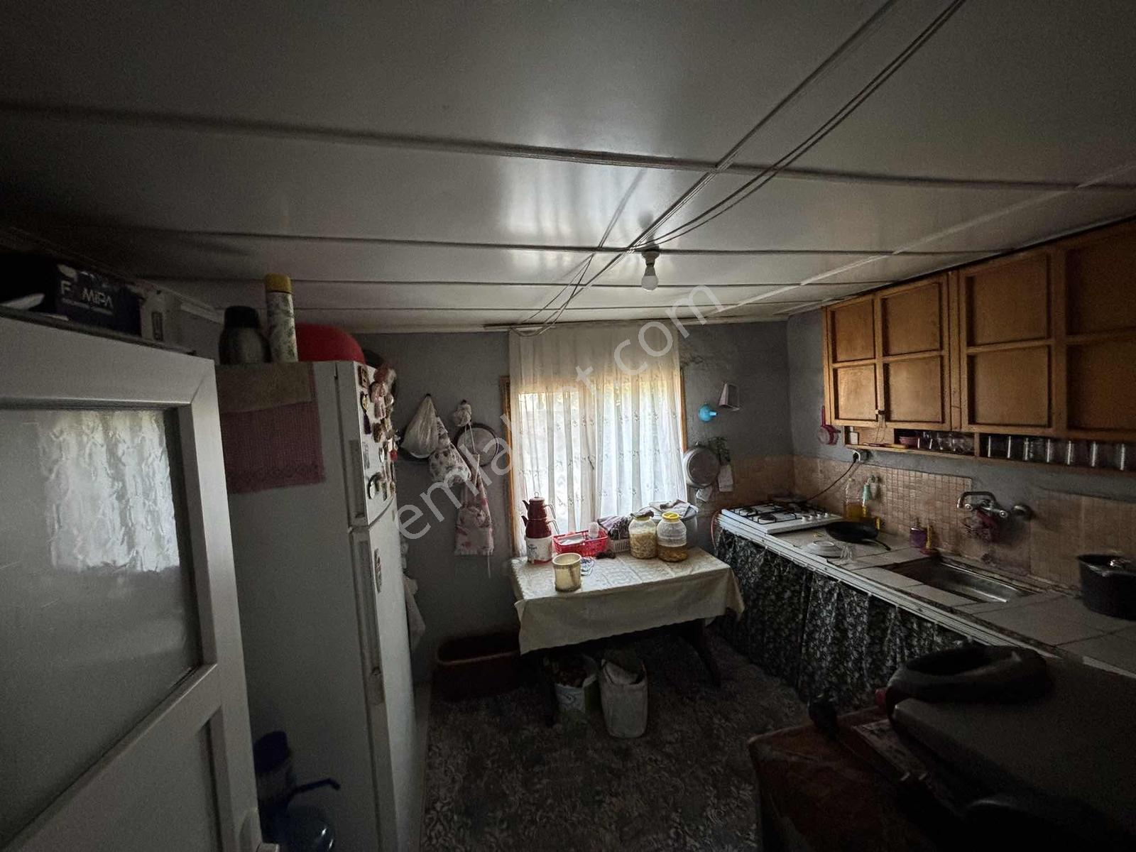 Salihli Satılık 248 M2 Müstakil Ev Ve Arsası - Görsel 9