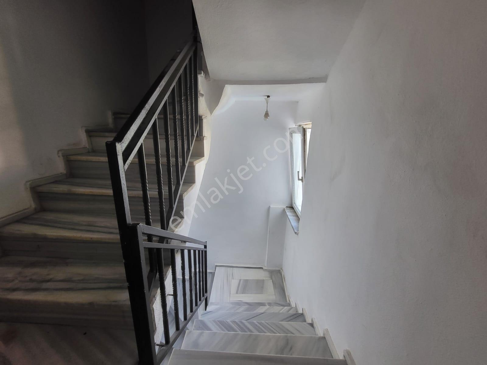 Aden Koleji Karşısı Komple Satılık 2 Katlı Bina - Görsel 31