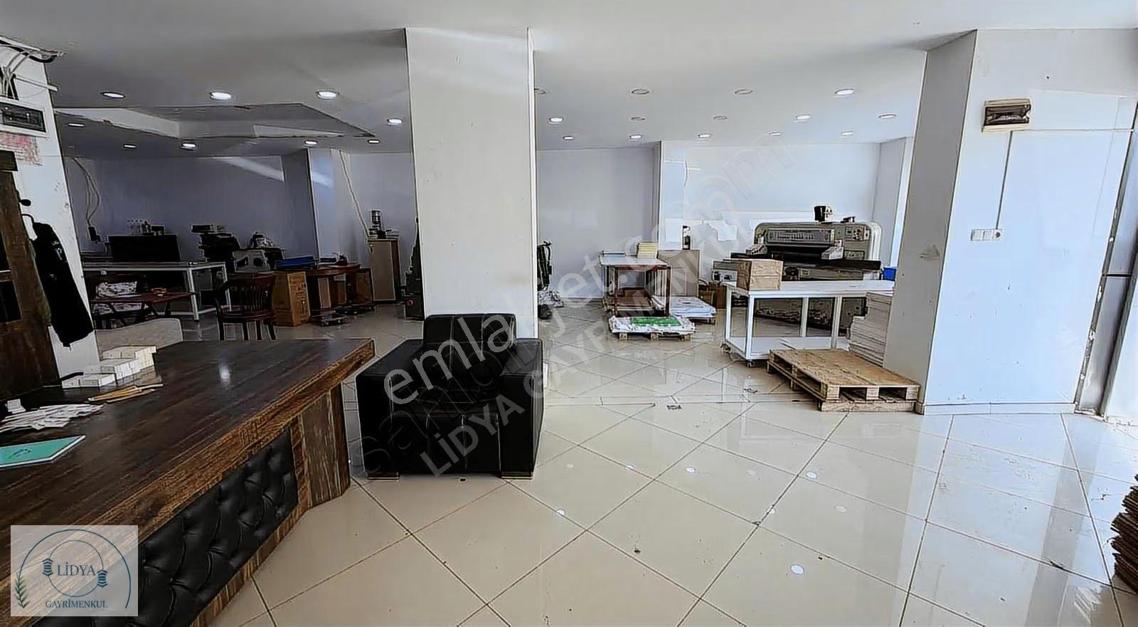 Maltepe Fındıklı'da Satılık 2 Dükkan (180m²) - Görsel 8