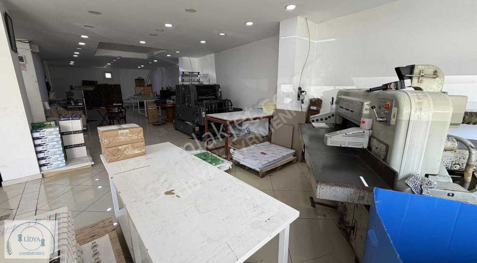 Maltepe Fındıklı'da Satılık 2 Dükkan (180m²) - Görsel 10