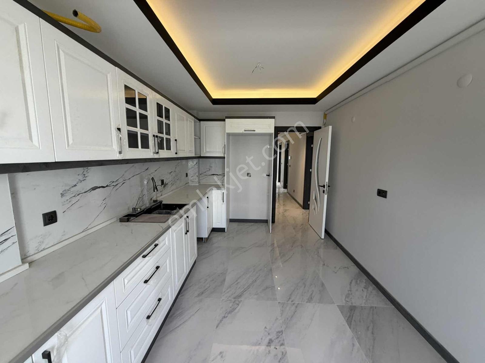 Torbalı Mah. 160m² 3+1 Sıfır Ultra Lüx Arakat Nezih Konum