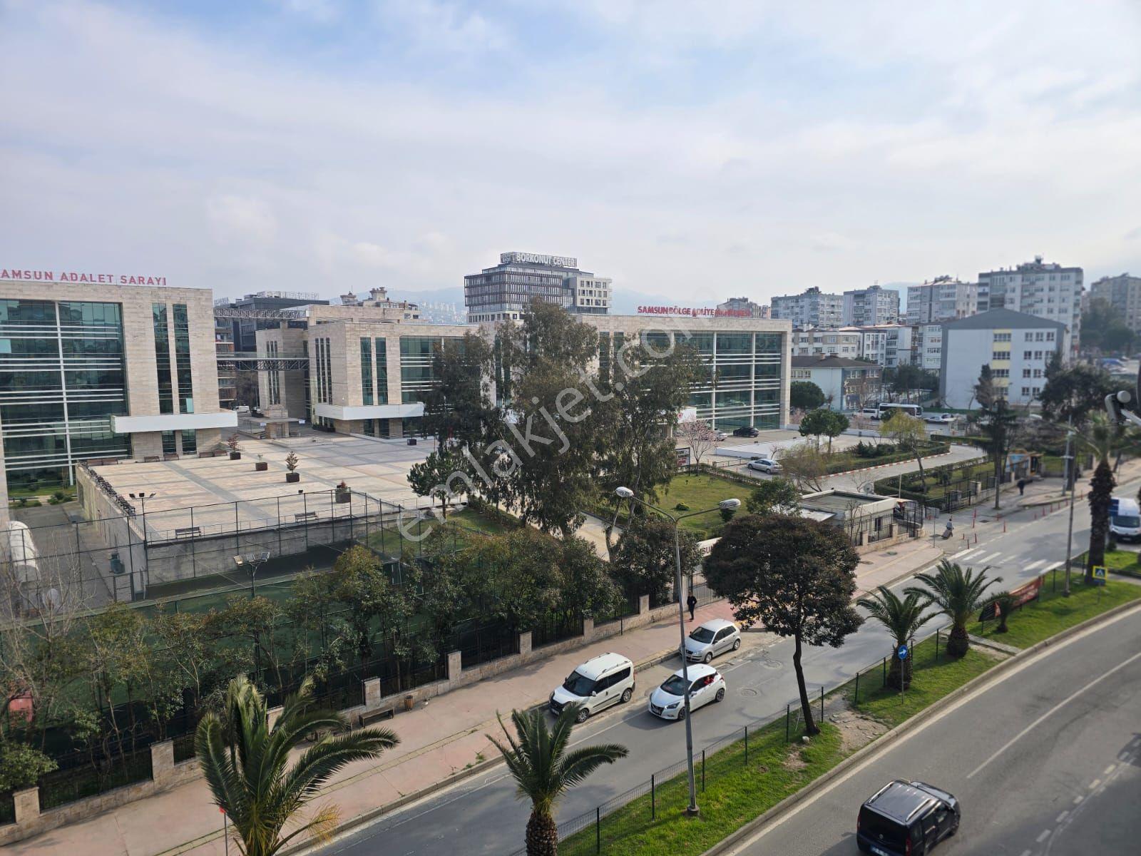 Yeski Emlâk İnşaattan Satılık Caddeye Cephe 3+1 Daire Kılıçdede - Görsel 2