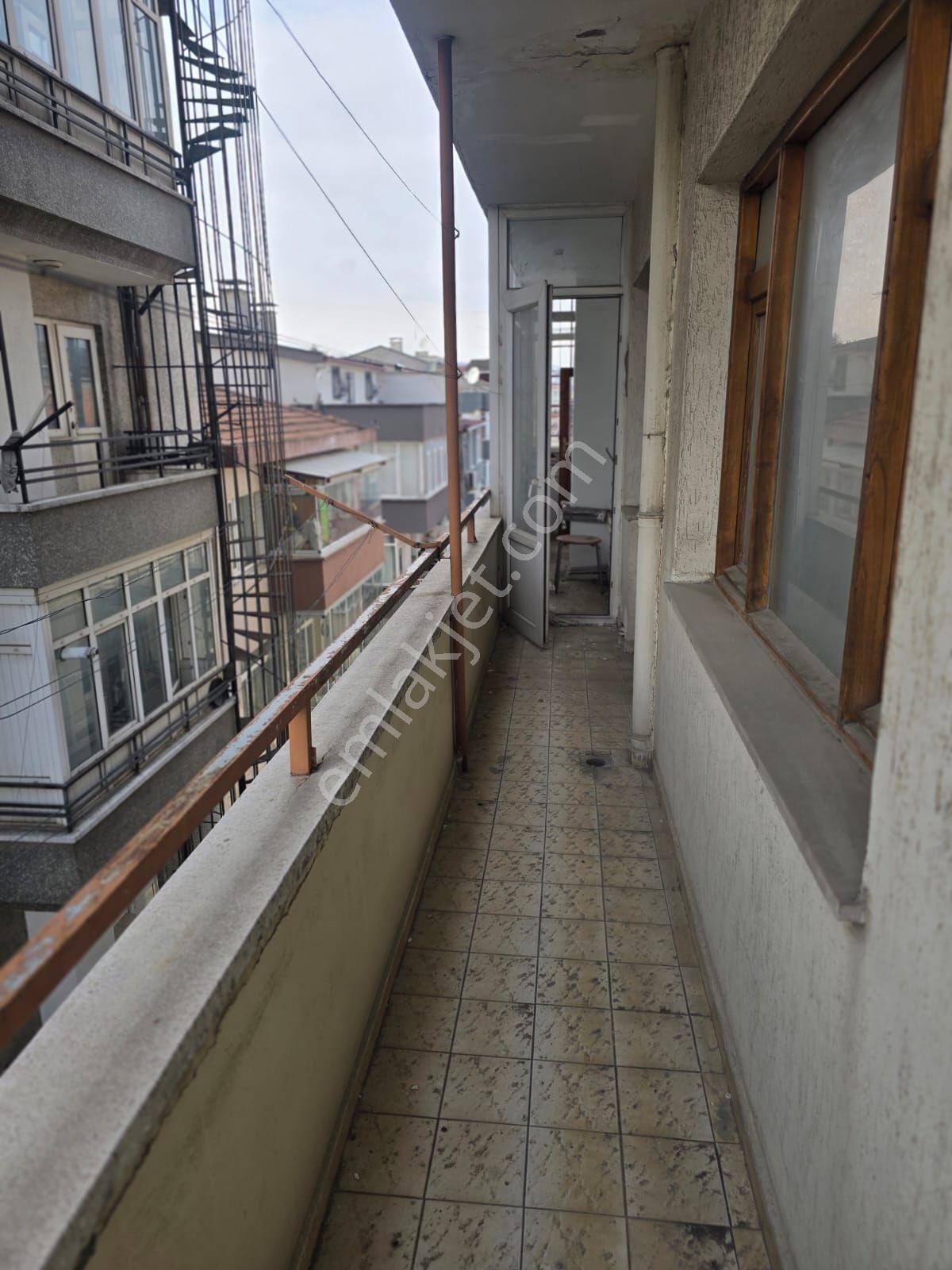 Yeski Emlâk İnşaattan Satılık Caddeye Cephe 3+1 Daire Kılıçdede - Görsel 26