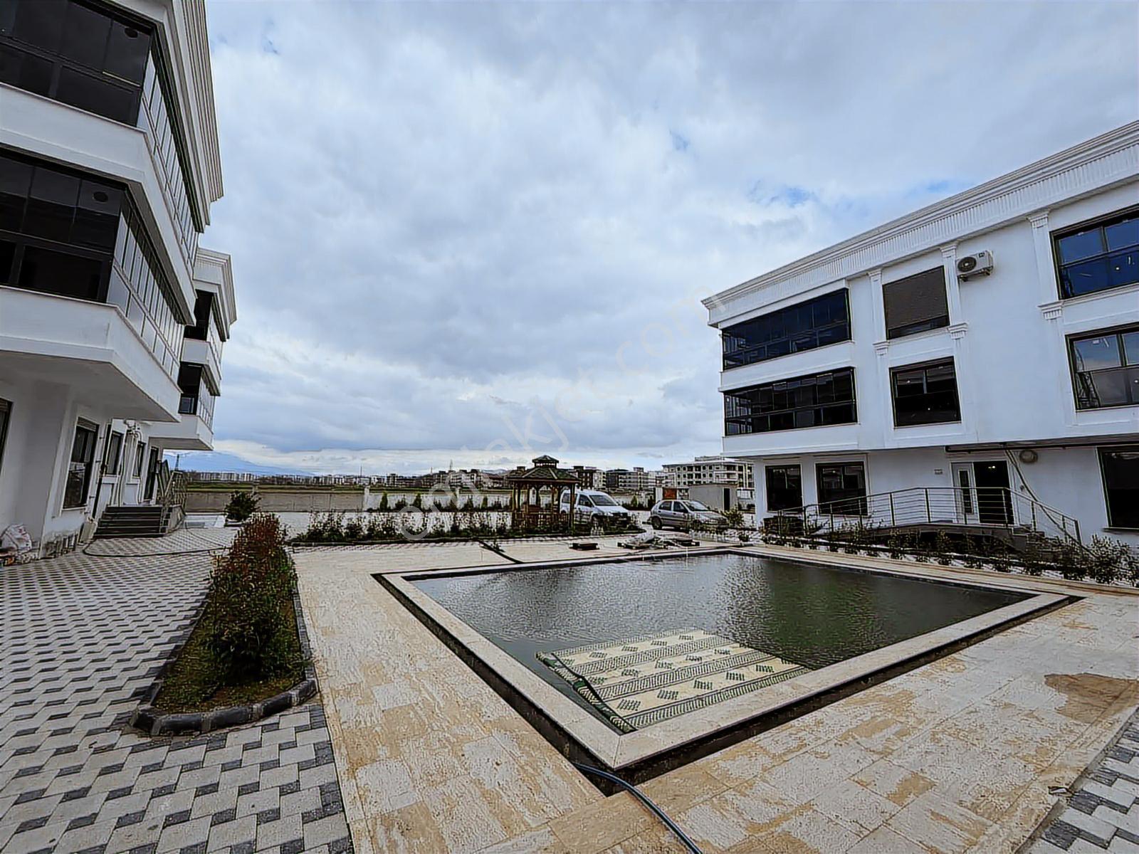 Muratbey Mah. 155m² 3+1 Havuzlu Site Arakat Ultra Lüx Daire - Görsel 19