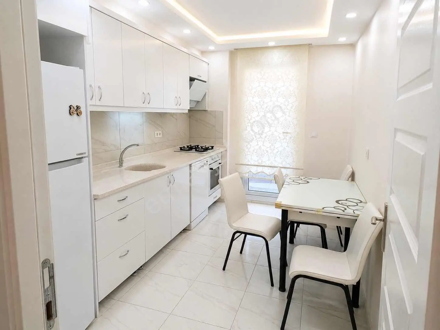 Dağlı Gayrimenkulden Şık|ve Eşyalı|2+1 Çift Banyo Kiralık