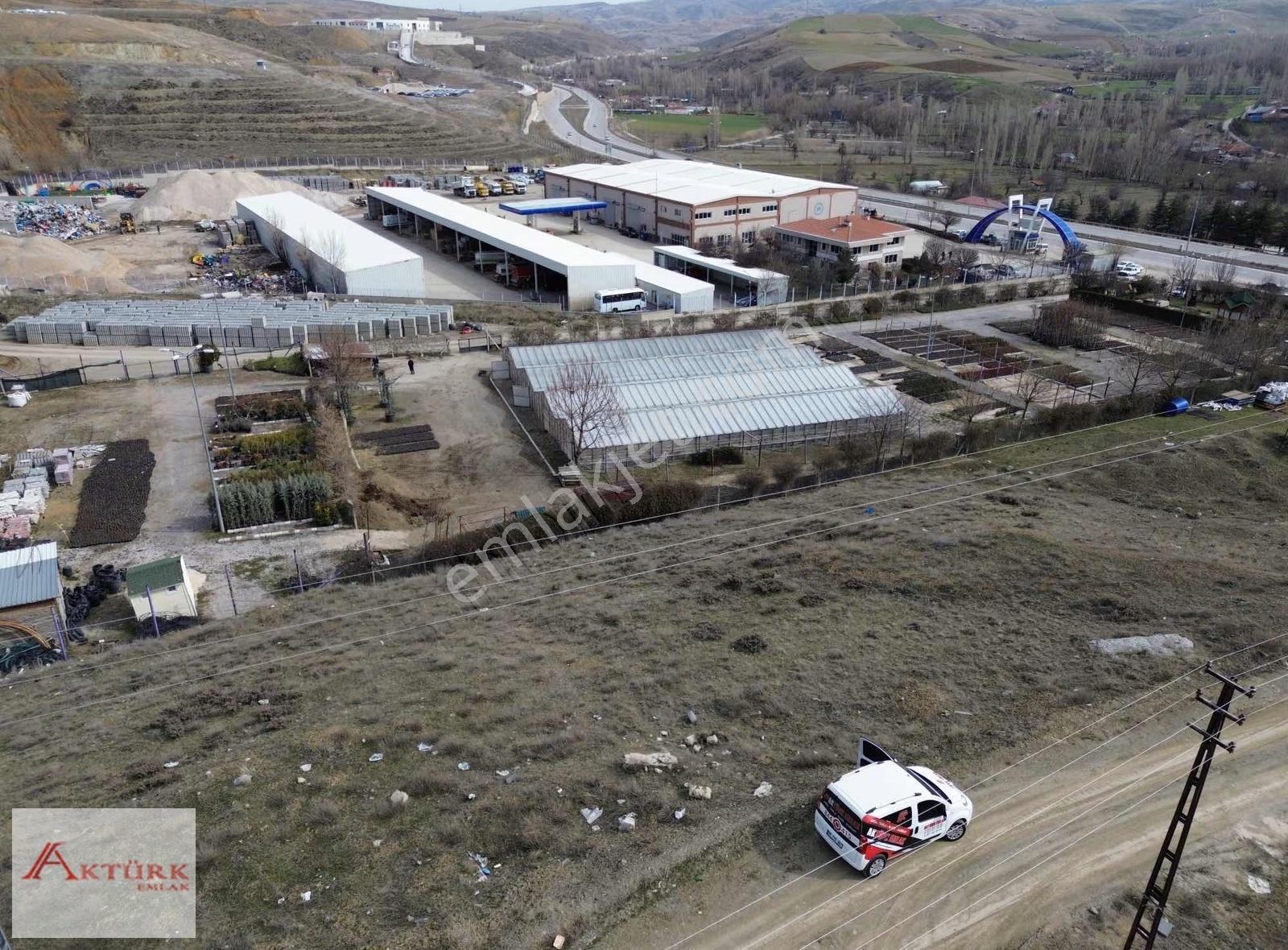 /*aktürk Emlak*\350m2tek Tapu Sanayide Köşe Başı Kupon Arsa - Görsel 2