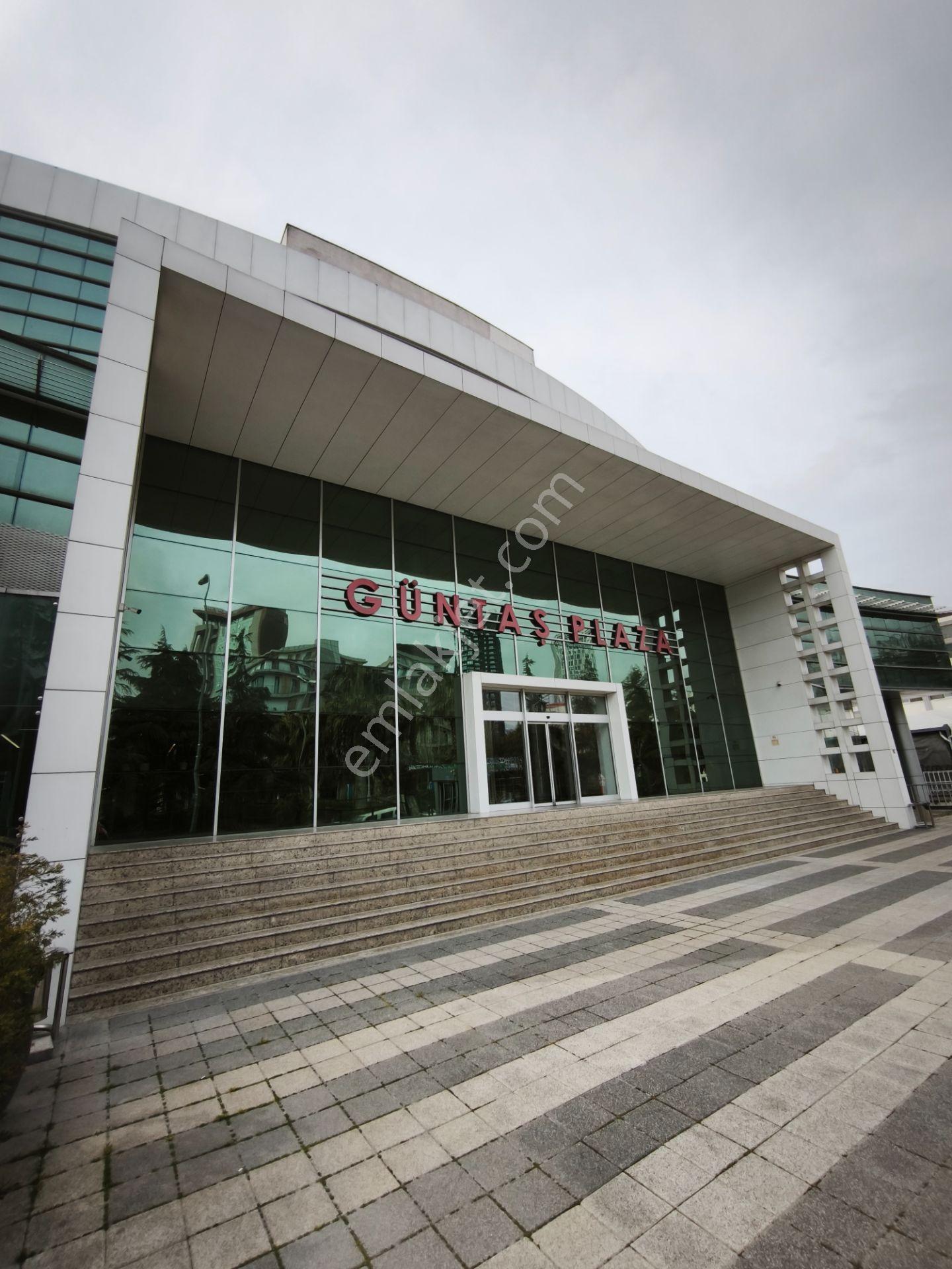 Basın Ekspres Üzerinde Prestijli Plaza'da 1000 M2 Kiralık Ofis - Görsel 33