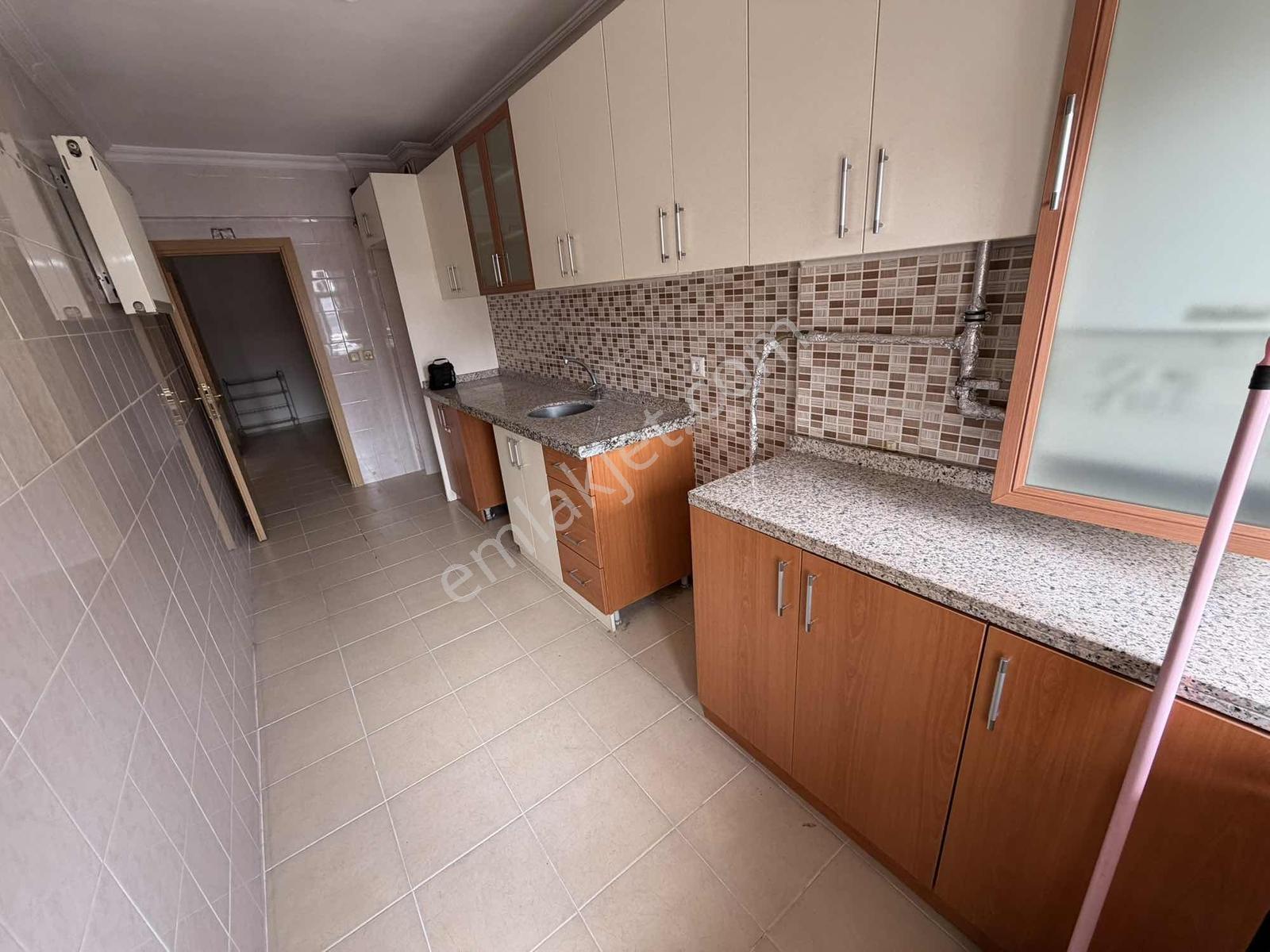 F-l Emlaktan Emaar Avm Libadiye Yakını 3+1 Elit Sitede Önü Açık - Görsel 9