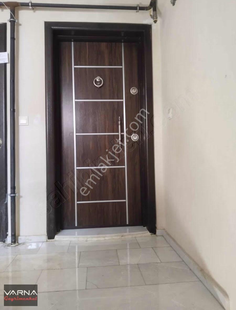 Menderes Cüneytbey Mah. Satılık 2+1 80 M2 Daire - Görsel 5