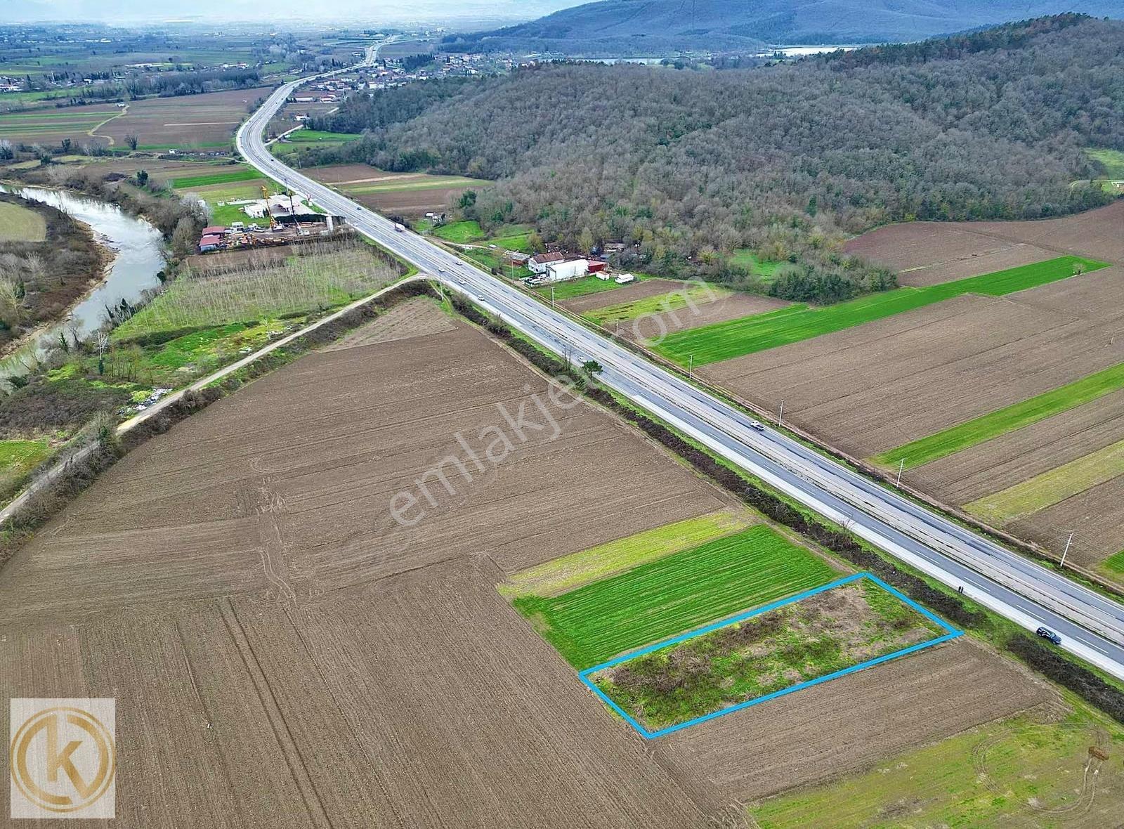 Kaymak Emlaktan Adapazarı Poyrazlar'da 1.800 M2 Satılık Tarla - Görsel 4