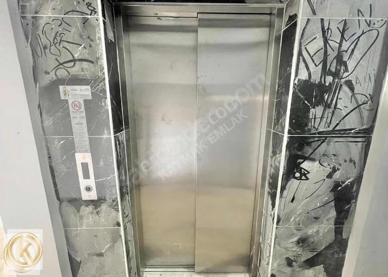 Kaymak Emlaktan Devoğlu Caddesinde Ön Cephe 3+1 125 M2 Satılık - Görsel 8