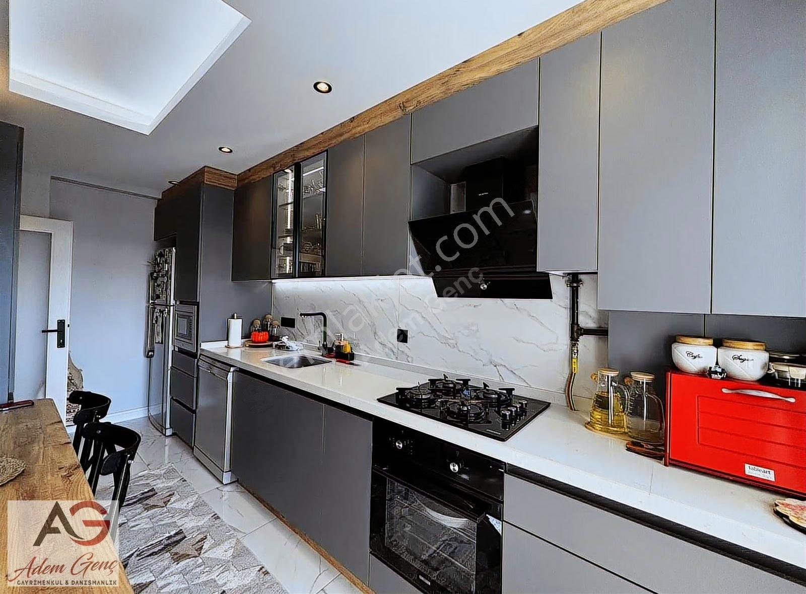 Butik Site İçerisinde İskanlı Kapalı Otoparklı 3+1 Satıık Daire - Görsel 6