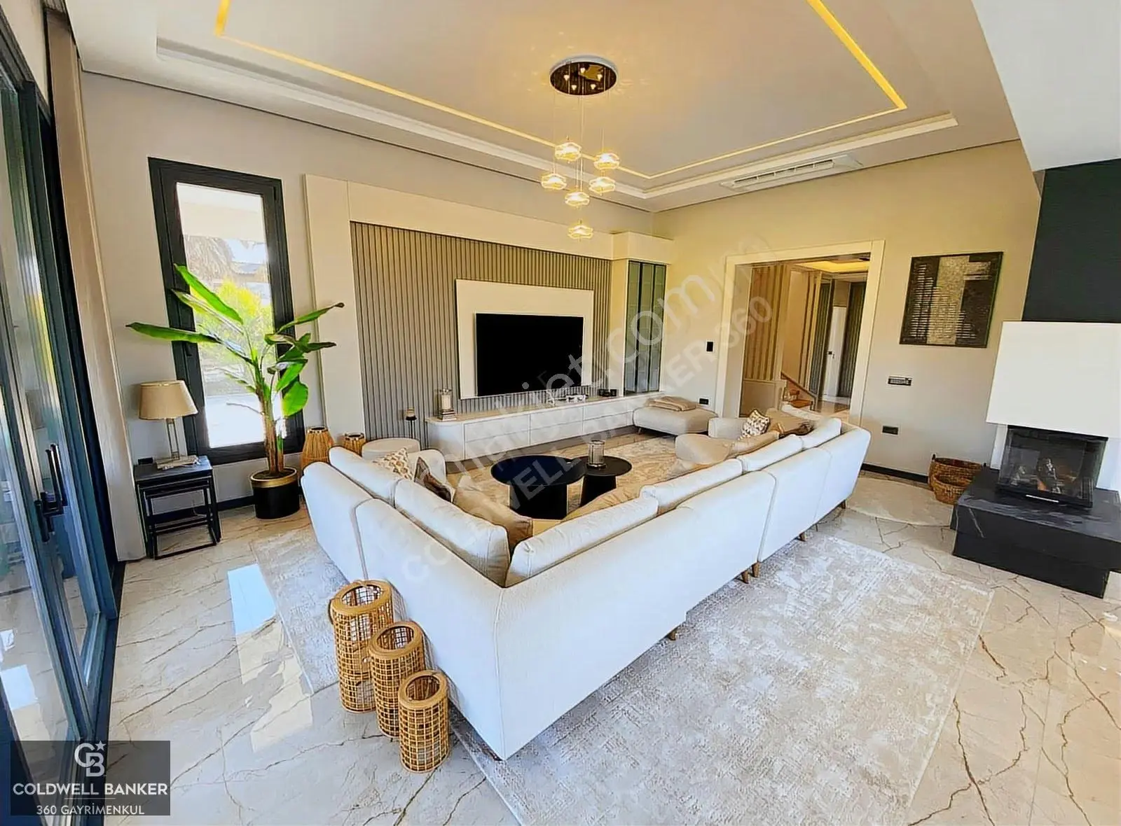 Urla Kuşçular'da Müstakil Havuzlu, Akıllı Ev Sistemli Lüks Villa - Görsel 3