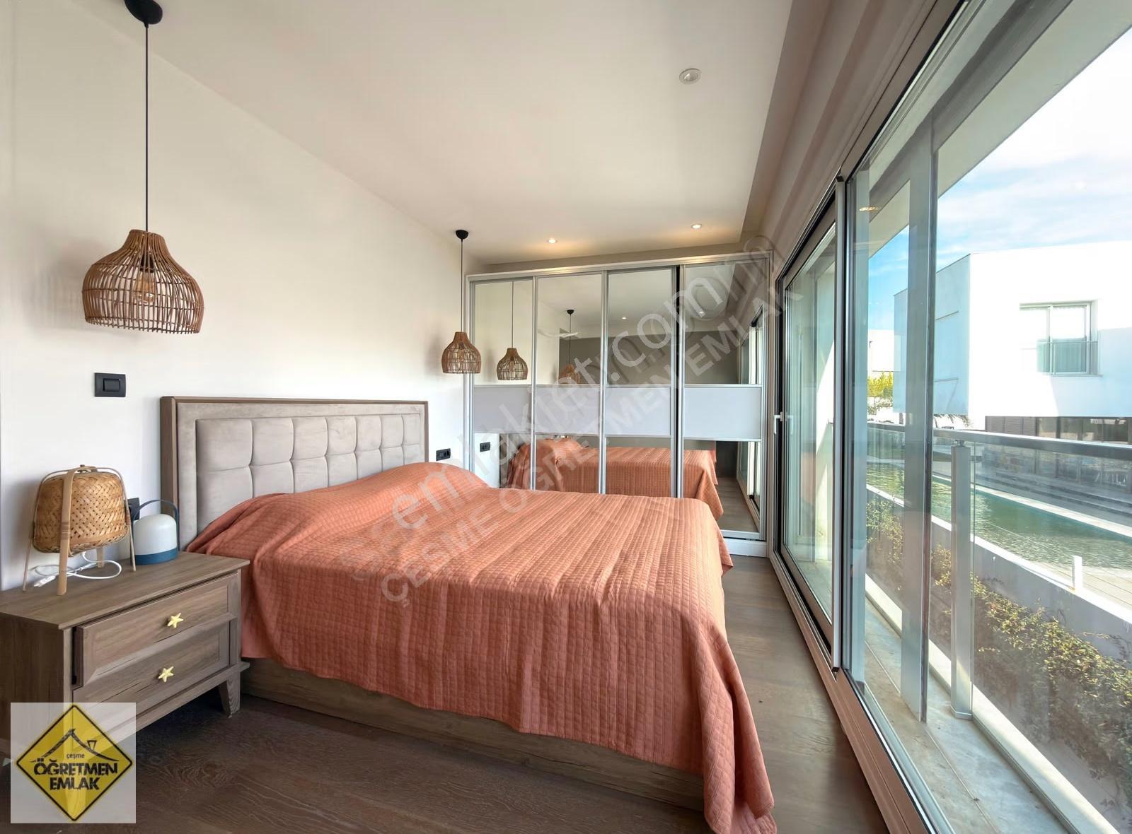 Çeşme Dalyan'da Deniz Yakını, 1000m² Bahçeli Lüks Villa - Görsel 23