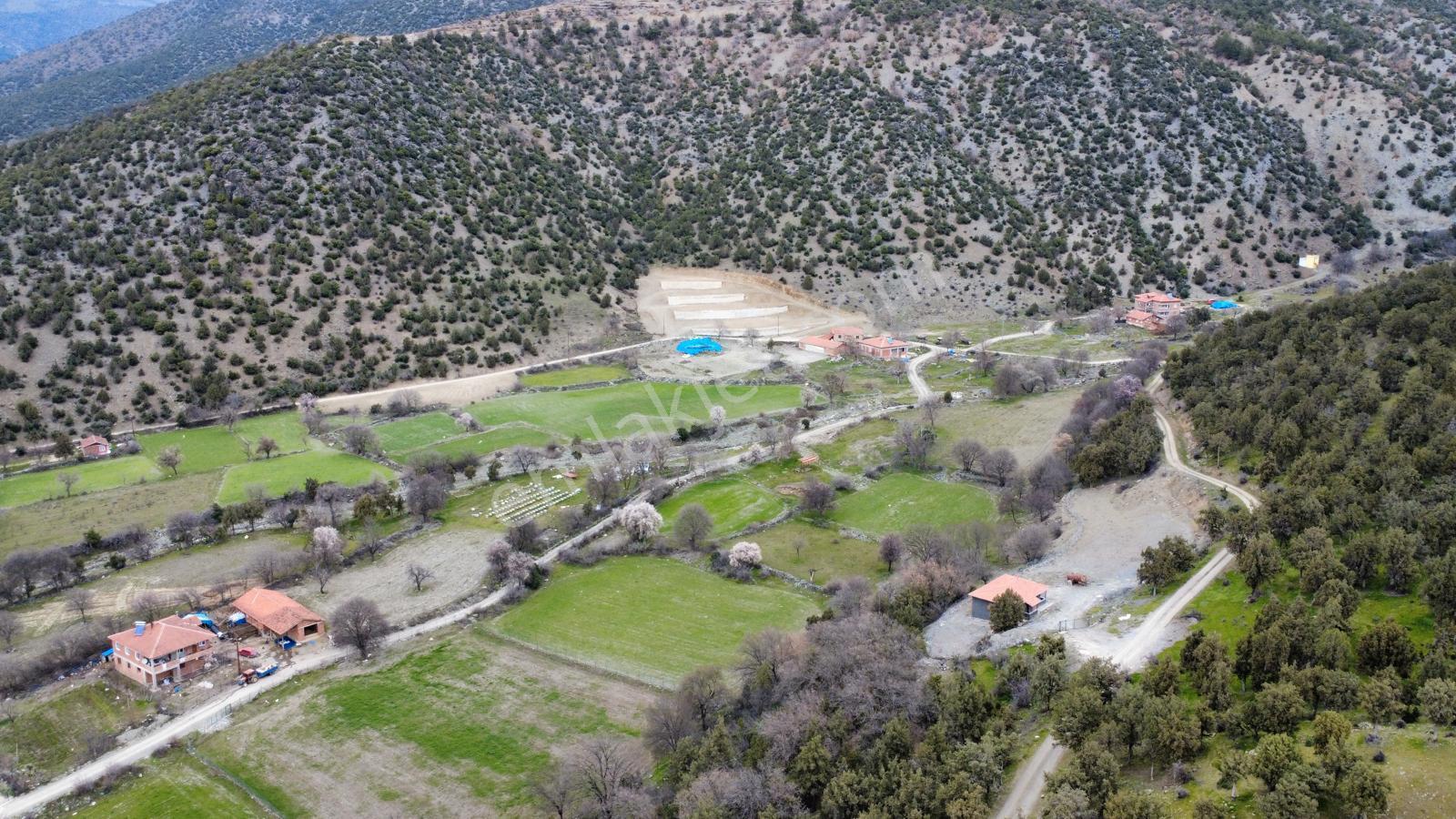 Yatırımlık! Teraslanmış, Yolu Var, Doğa Manzaralı Satılık Arsa - Görsel 7