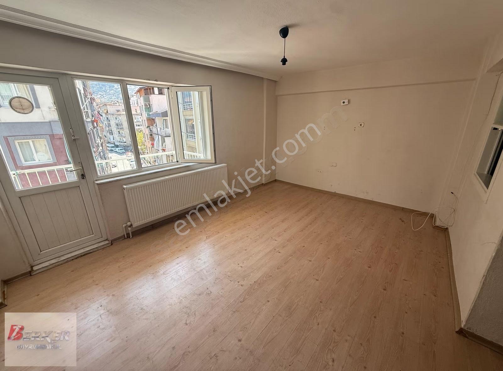 Arda Mah. 3+1 110m2 Kapalı Mutfaklı Arakat Daire - Görsel 2