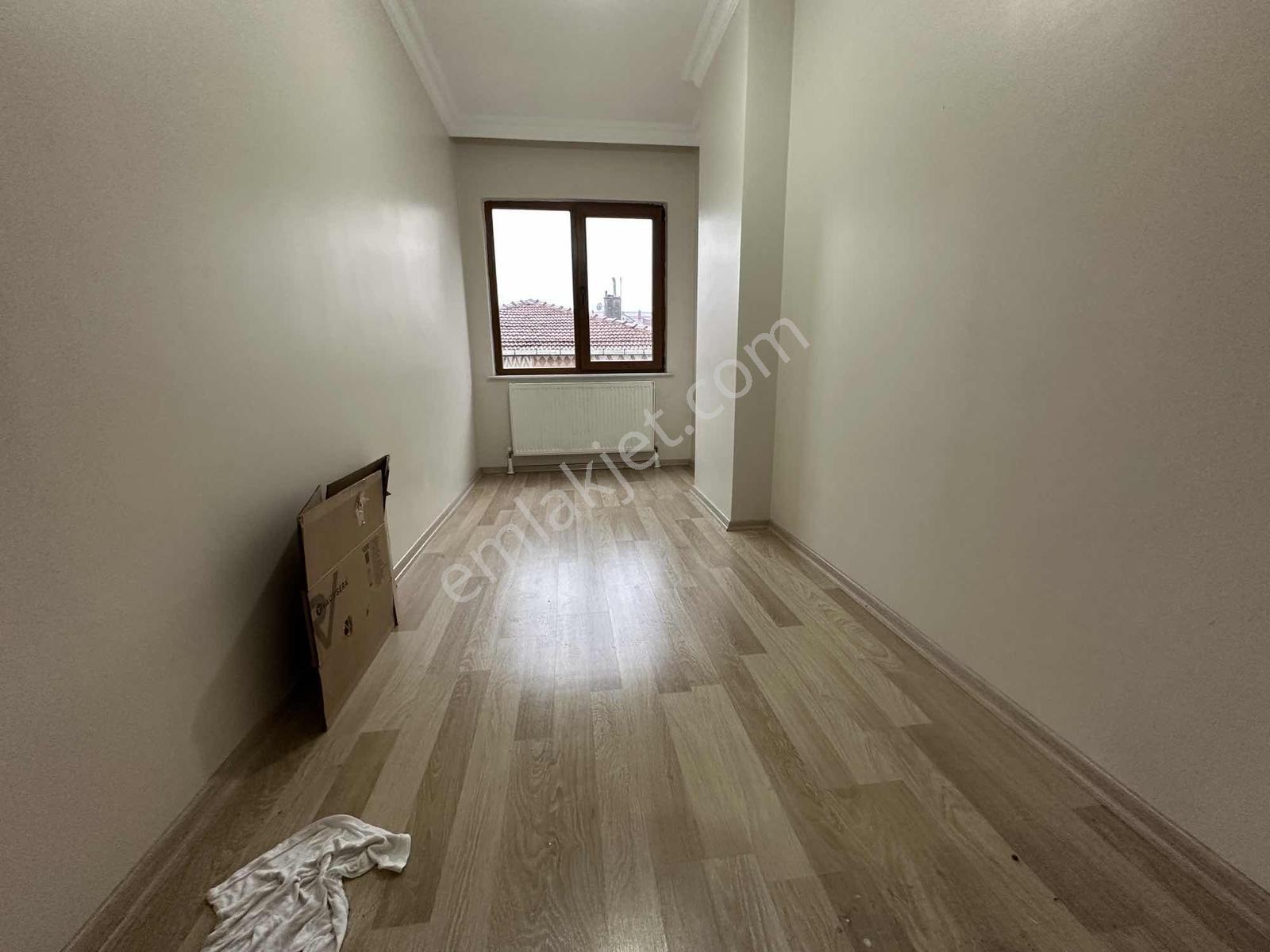 Çakmak Metro Durağı Karşısı 95m2 Ara Kat 2+1 Satılık - Görsel 20