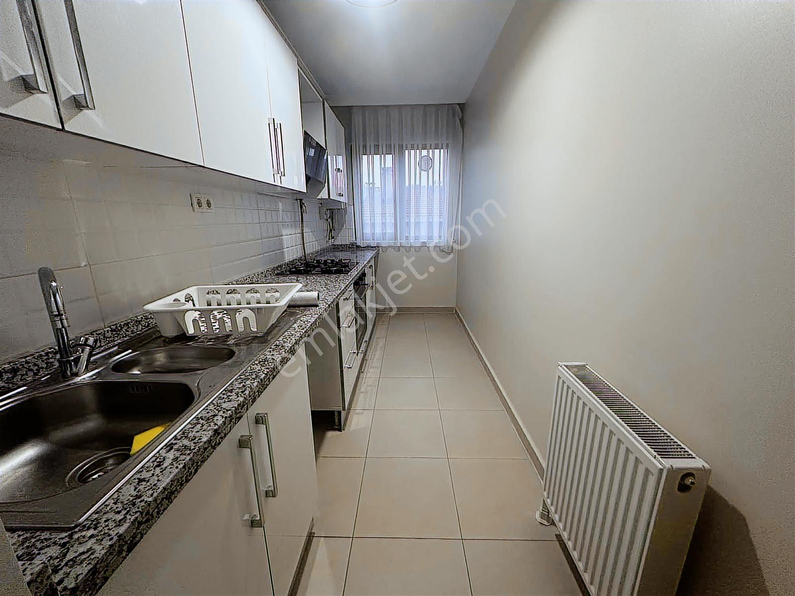 Çakmak Metro Durağı Karşısı 95m2 Ara Kat 2+1 Satılık - Görsel 4