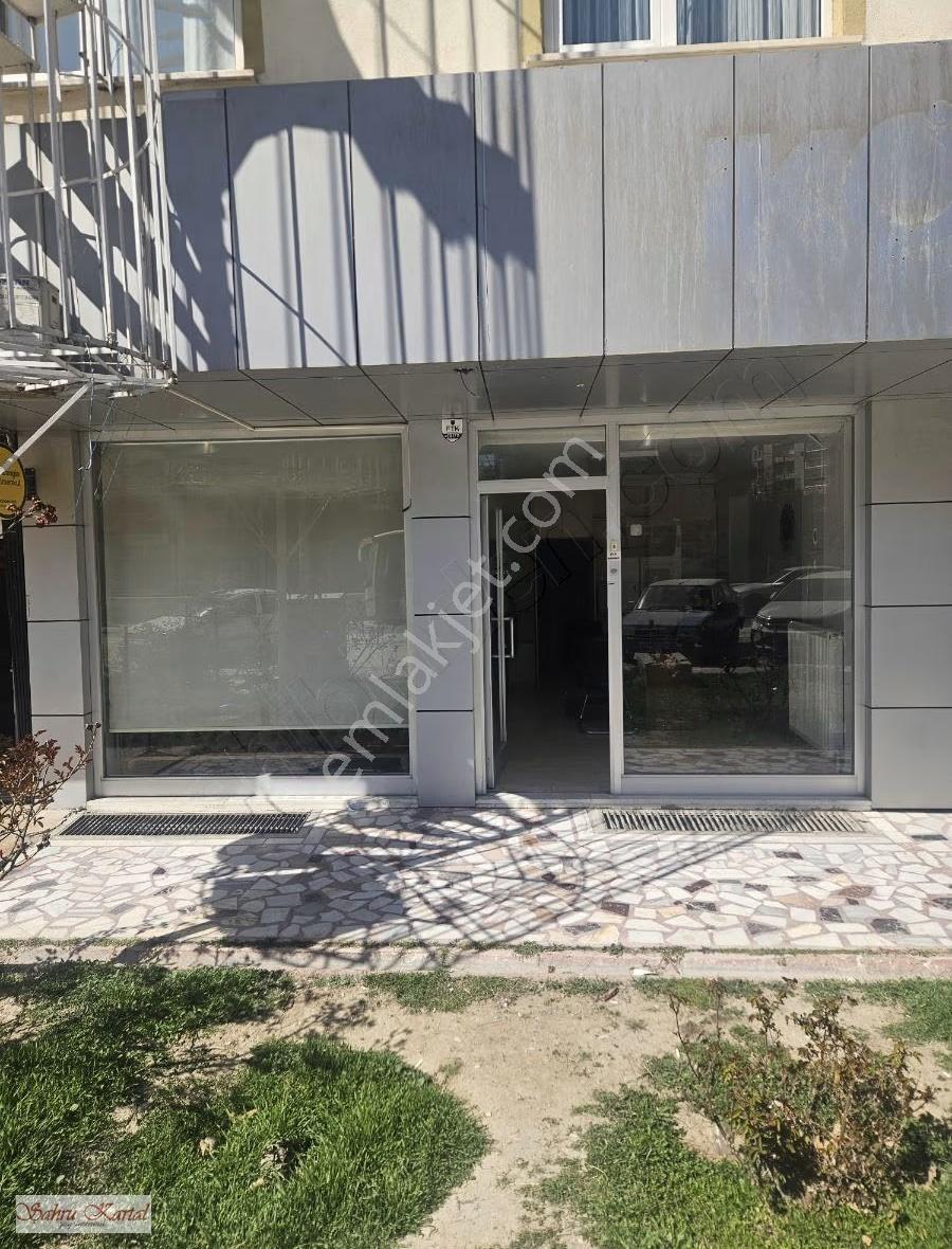 Konya Selçuklu Işıklar Mah. Demir Yolu Cad 50.mt