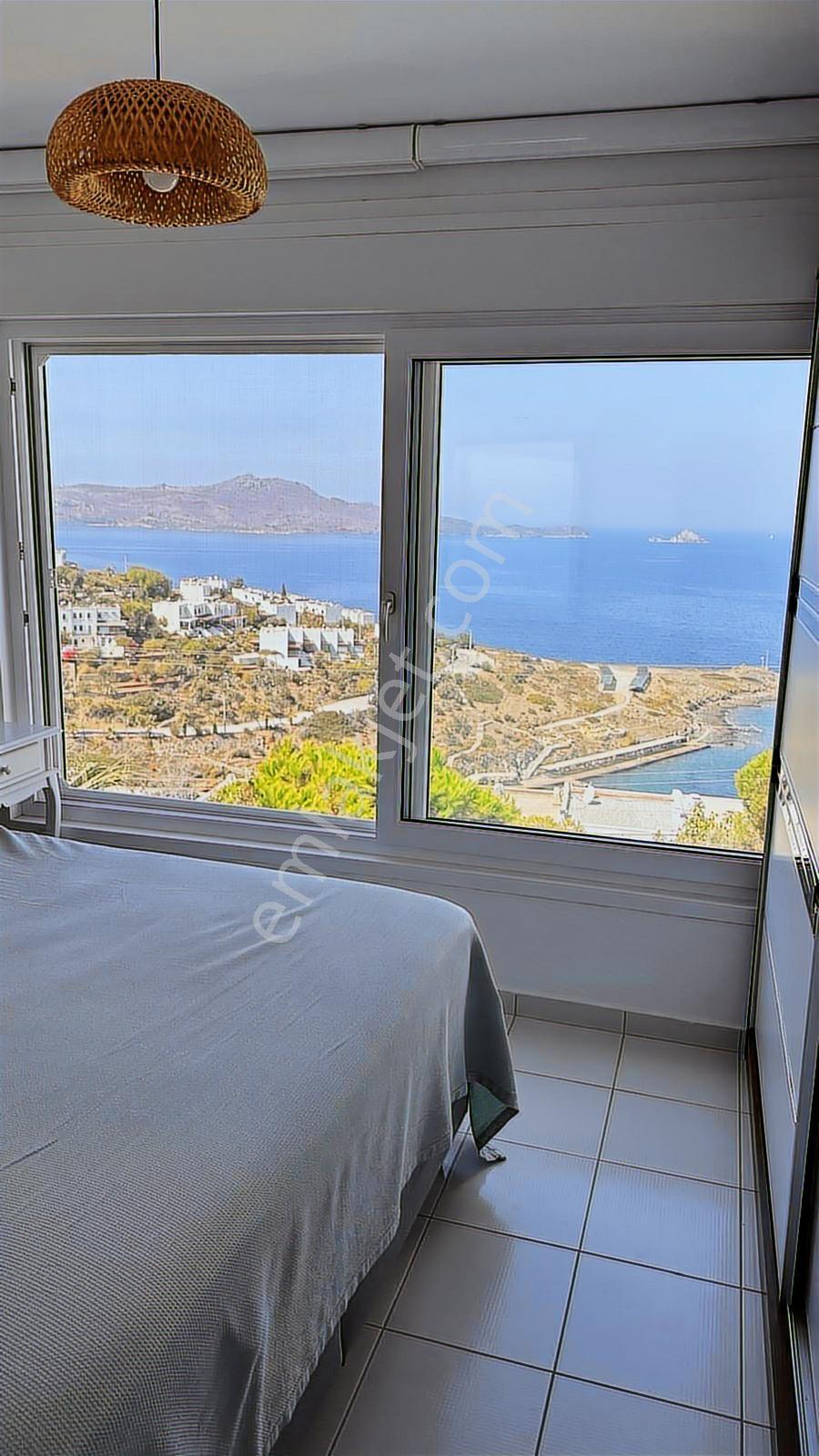 Yalıkavakta 2+1 Plajlı Deniz Manzaralı Eşyalı Kiralık Dubleks - Görsel 15