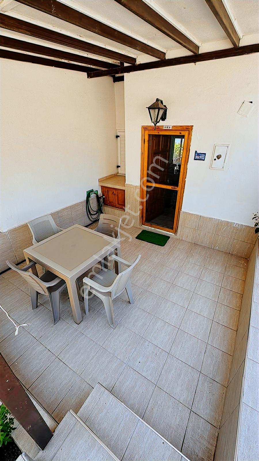 Yalıkavakta 2+1 Plajlı Deniz Manzaralı Eşyalı Kiralık Dubleks - Görsel 8
